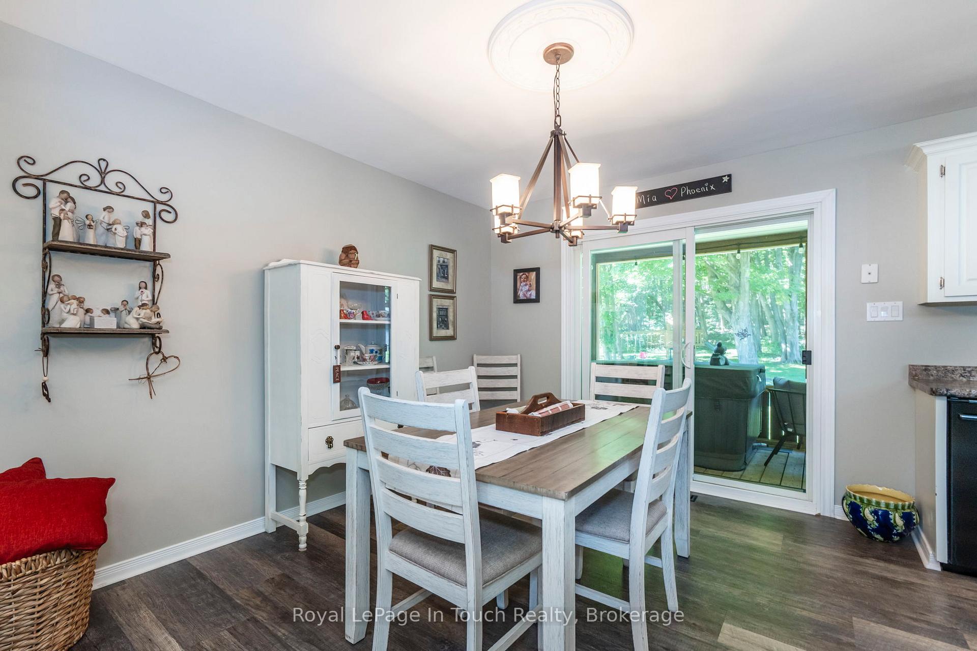 Photo 14 of 507 Lafontaine Road E, Tiny, Rural Tiny — HOMEH