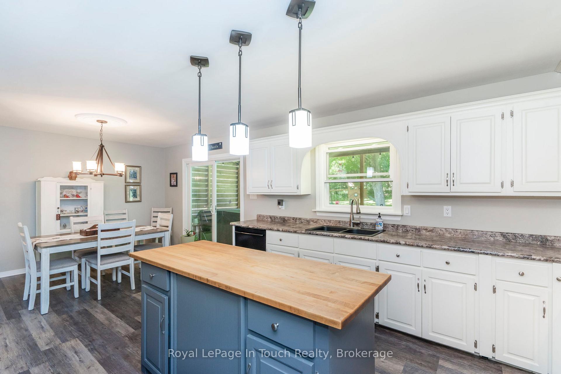 Photo 19 of 507 Lafontaine Road E, Tiny, Rural Tiny — HOMEH