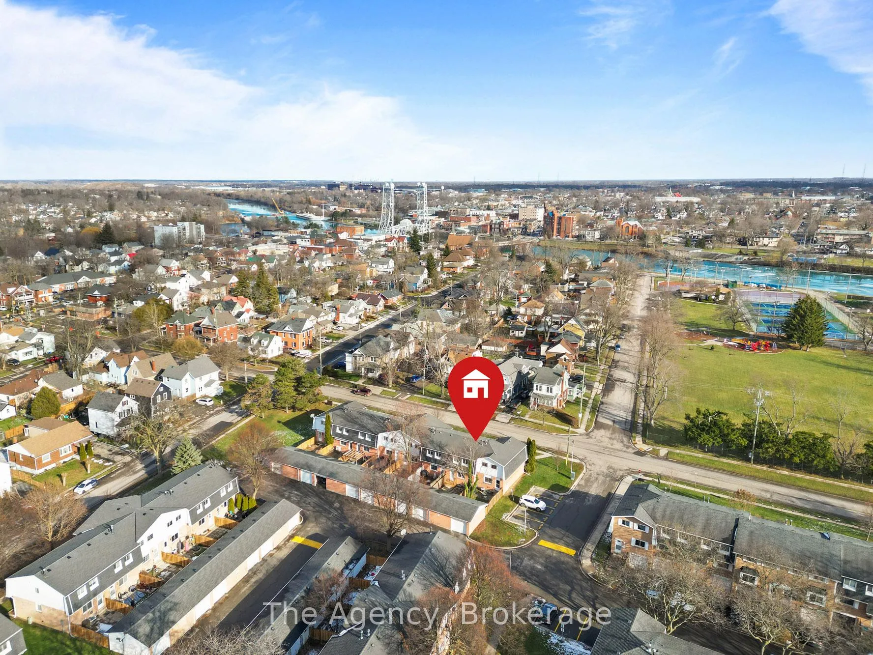 Photo 31 of Unit 7, 185 Denistoun Street, Welland, Broadway — HOMEH