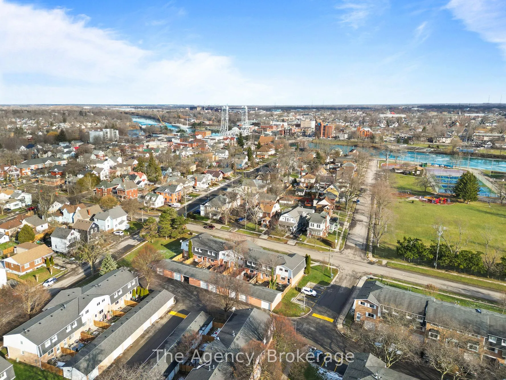 Photo 38 of Unit 7, 185 Denistoun Street, Welland, Broadway — HOMEH