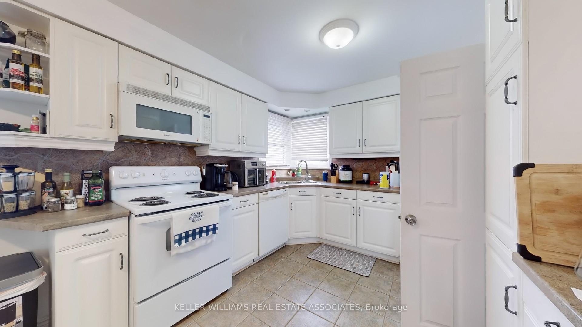 Photo 10 of 121 Mackan Street, Thorold, Allanburg/Thorold South — HOMEH