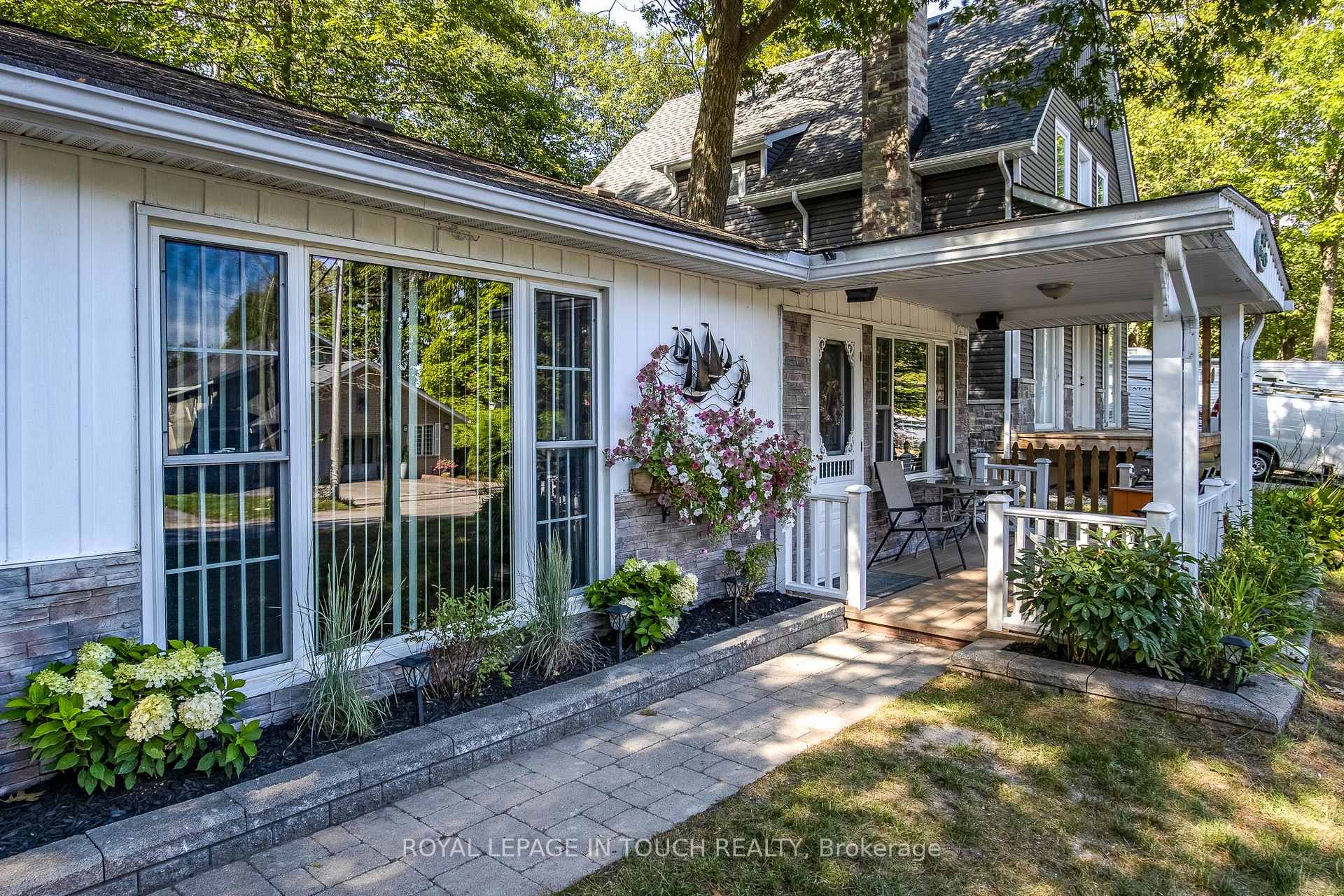 Photo 1 of 325 Tiny Beaches Road S, Tiny, Rural Tiny — HOMEH