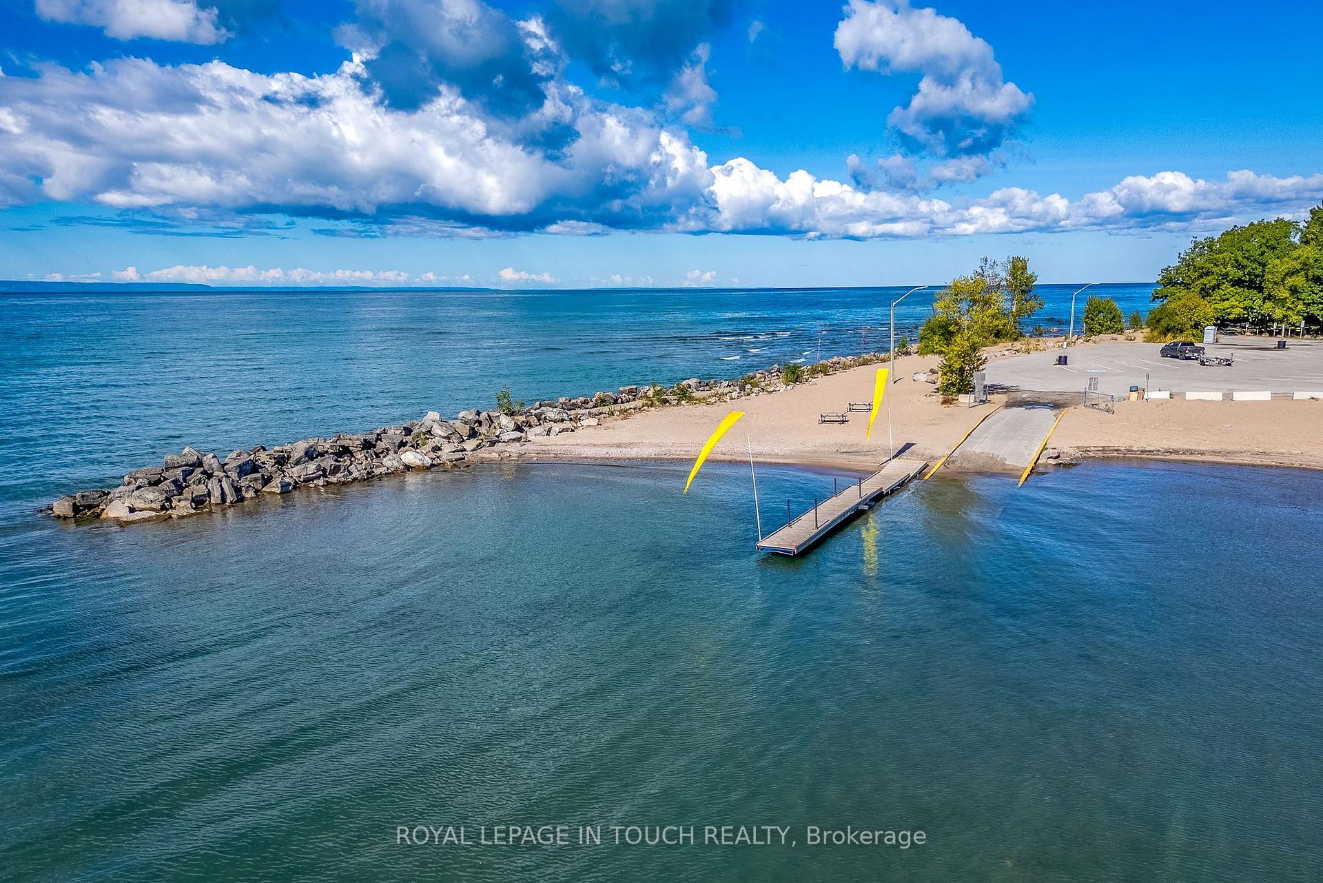 Photo 34 of 325 Tiny Beaches Road S, Tiny, Rural Tiny — HOMEH