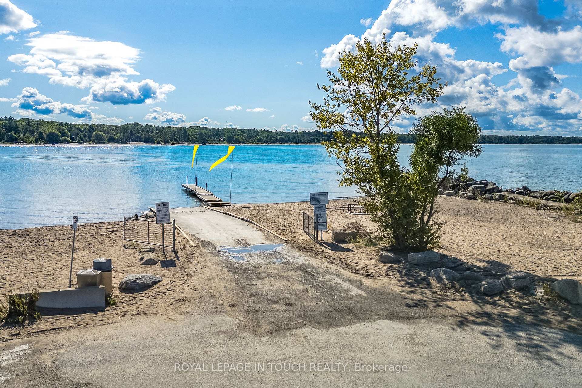 Photo 35 of 325 Tiny Beaches Road S, Tiny, Rural Tiny — HOMEH