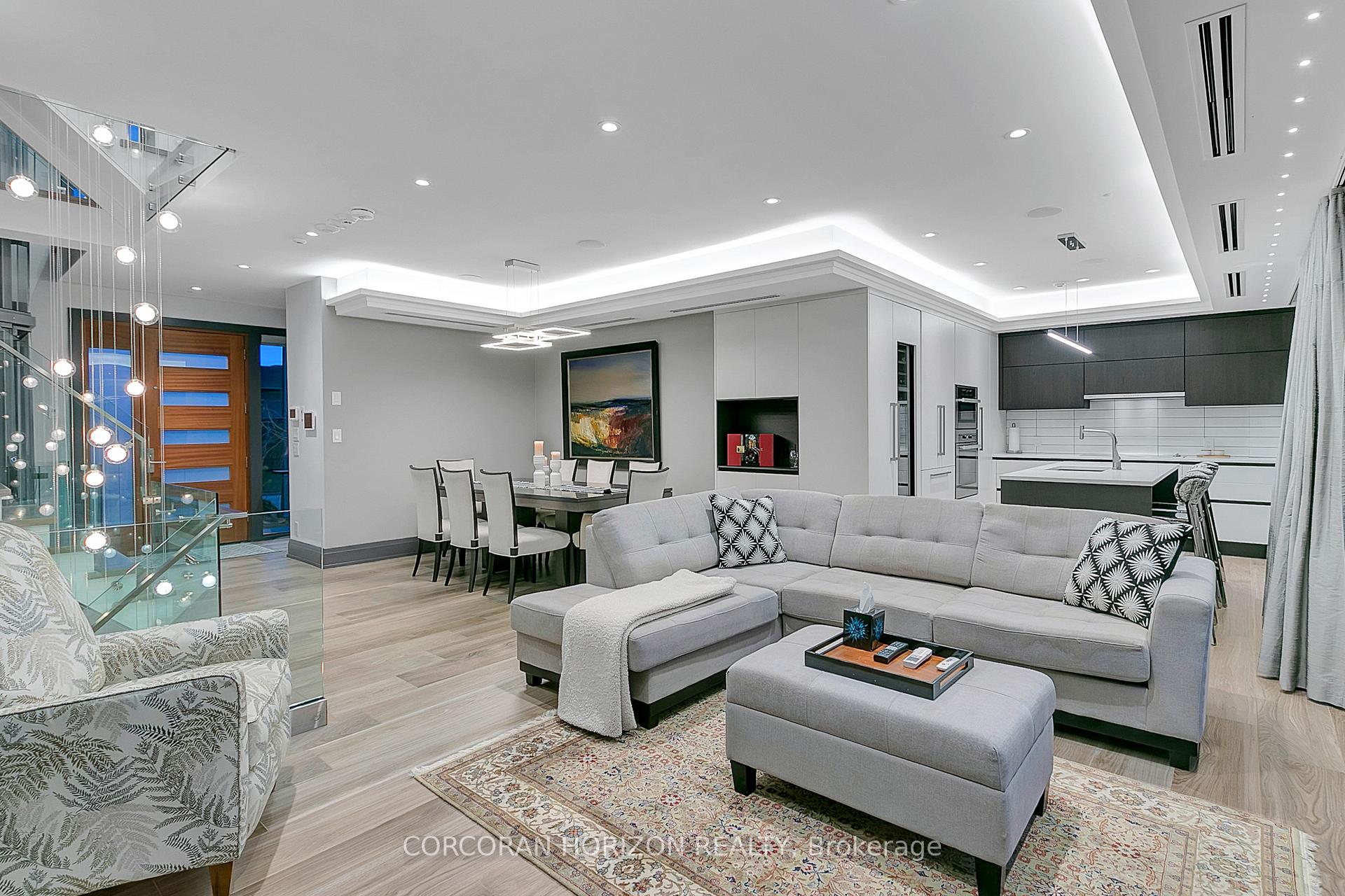Photo 9 of 70A Hillside Drive N, Toronto, Broadview North — HOMEH