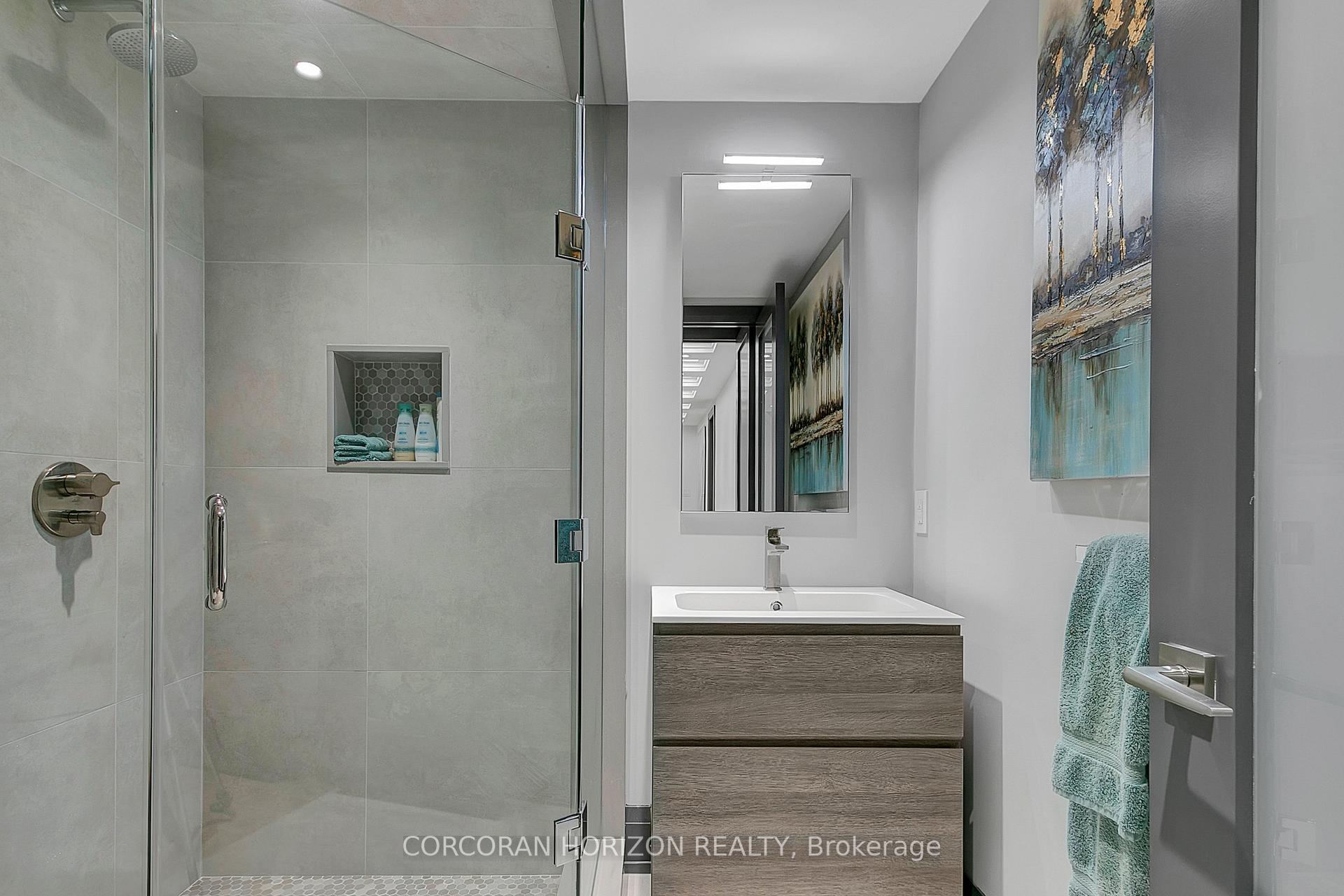 Photo 24 of 70A Hillside Drive N, Toronto, Broadview North — HOMEH