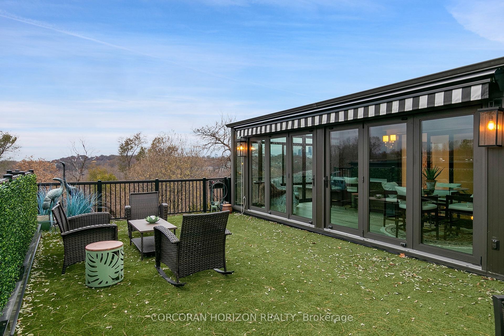 Photo 29 of 70A Hillside Drive N, Toronto, Broadview North — HOMEH