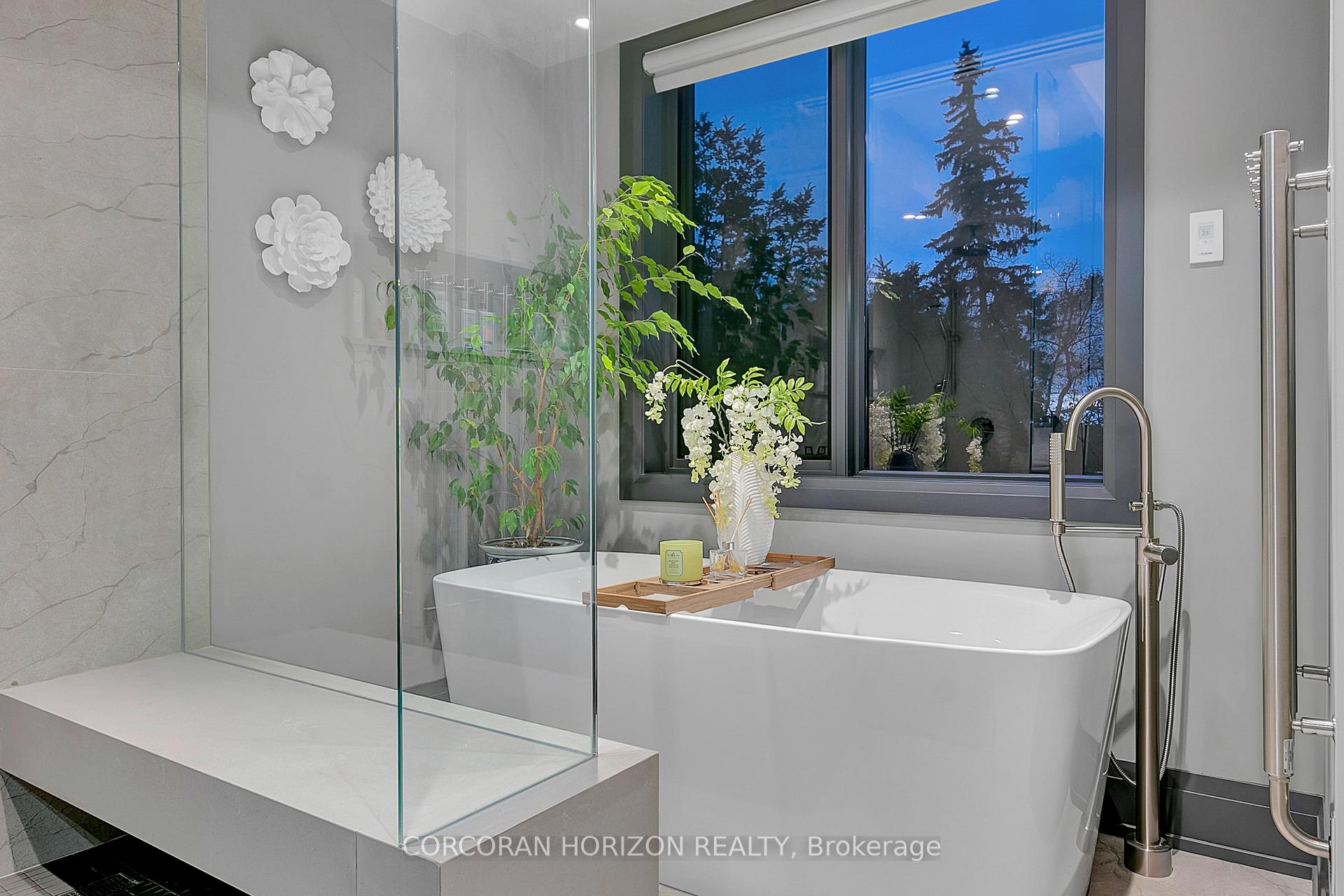 Photo 35 of 70A Hillside Drive N, Toronto, Broadview North — HOMEH