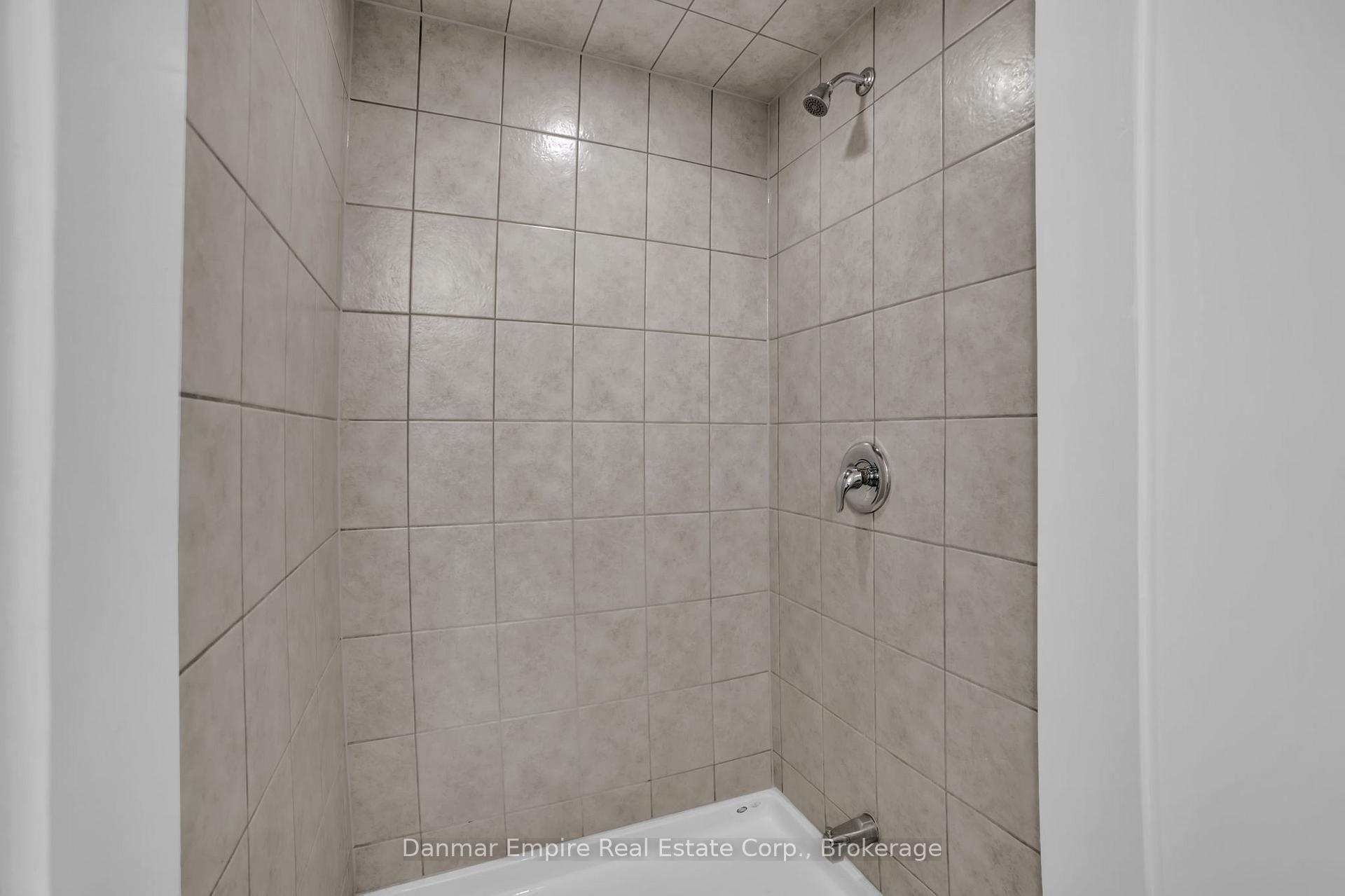 Photo 33 of 32 Doreen Drive, Thorold, Hurricane/Merrittville — HOMEH