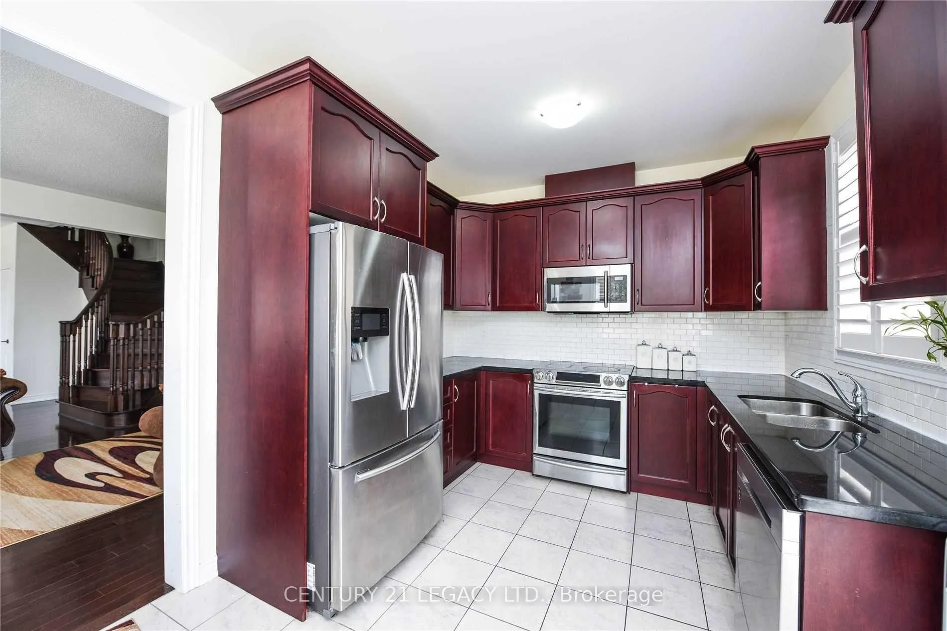 Photo 5 of 73 Buchanan Crescent, Brampton, Credit Valley — HOMEH