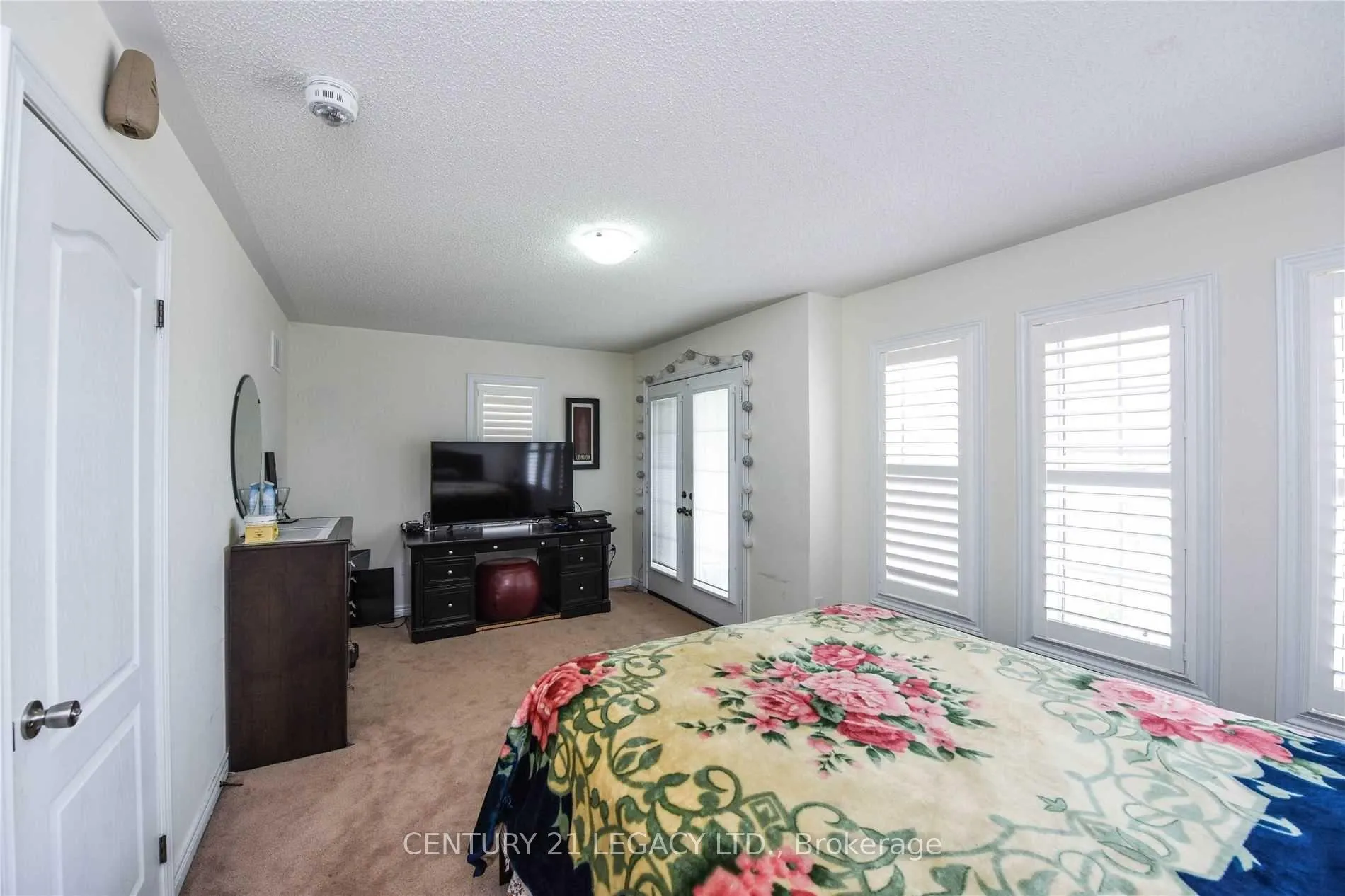 Photo 8 of 73 Buchanan Crescent, Brampton, Credit Valley — HOMEH