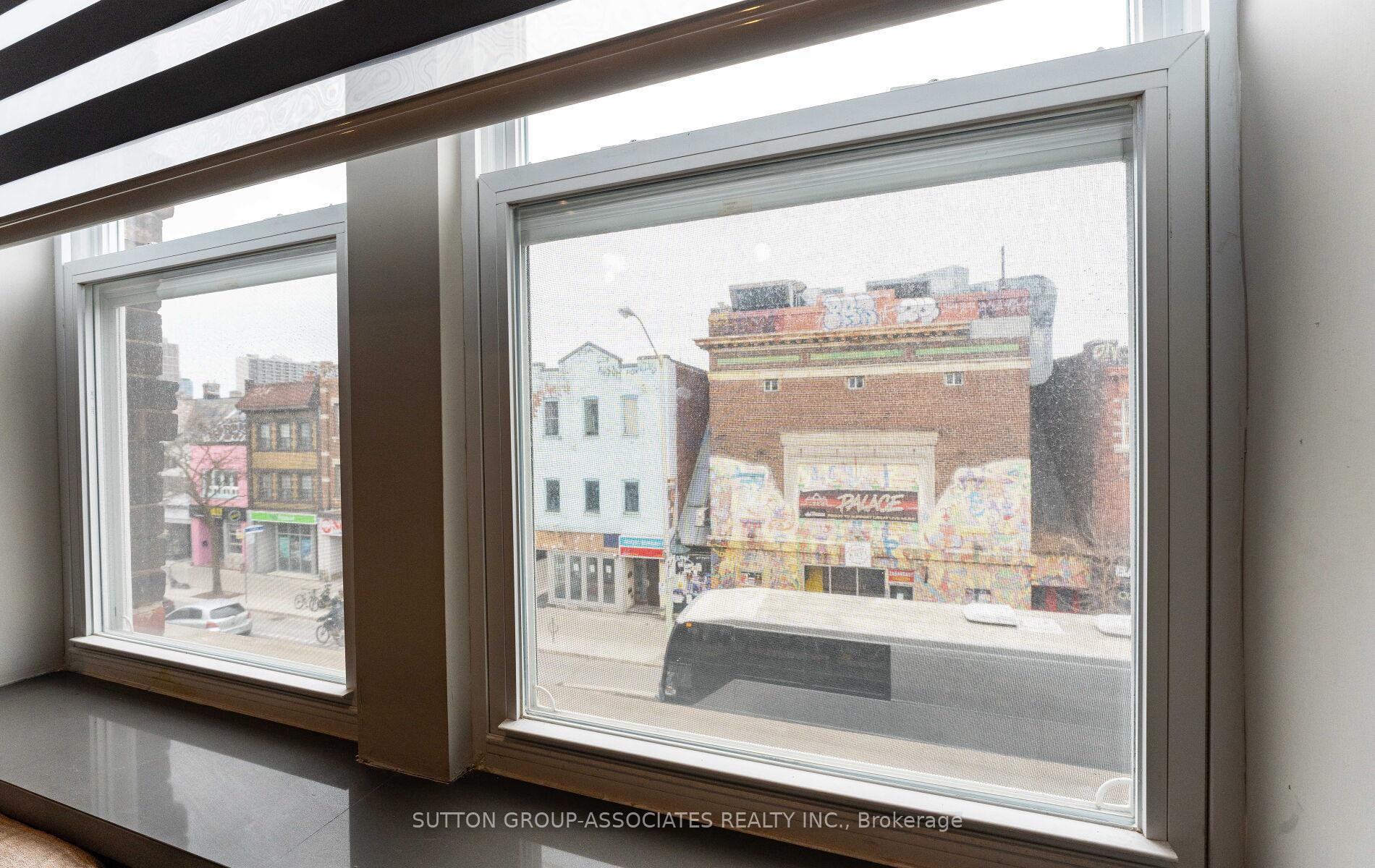 Photo 10 of Unit 3, 484 Bloor Street W, Toronto, The Annex — HOMEH