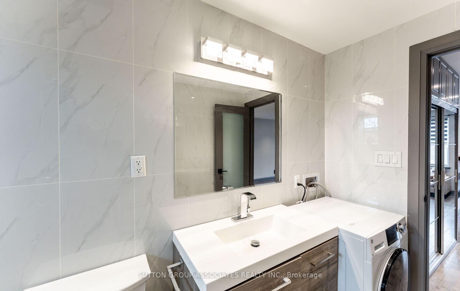 Photo 14 of Unit 3, 484 Bloor Street W, Toronto, The Annex — HOMEH