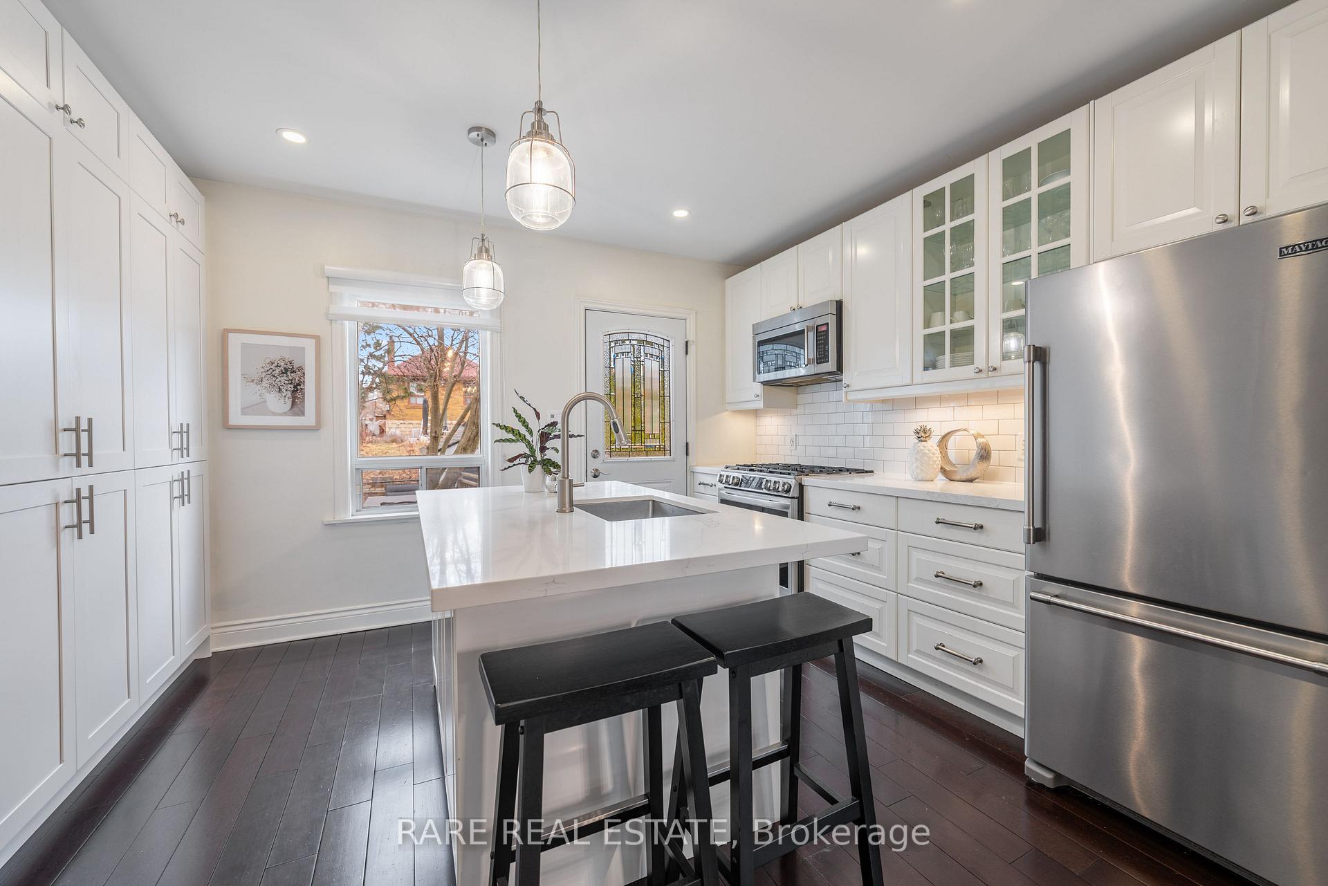 Photo 11 of 152 Queensdale Avenue, Toronto, Danforth Village-East York — HOMEH