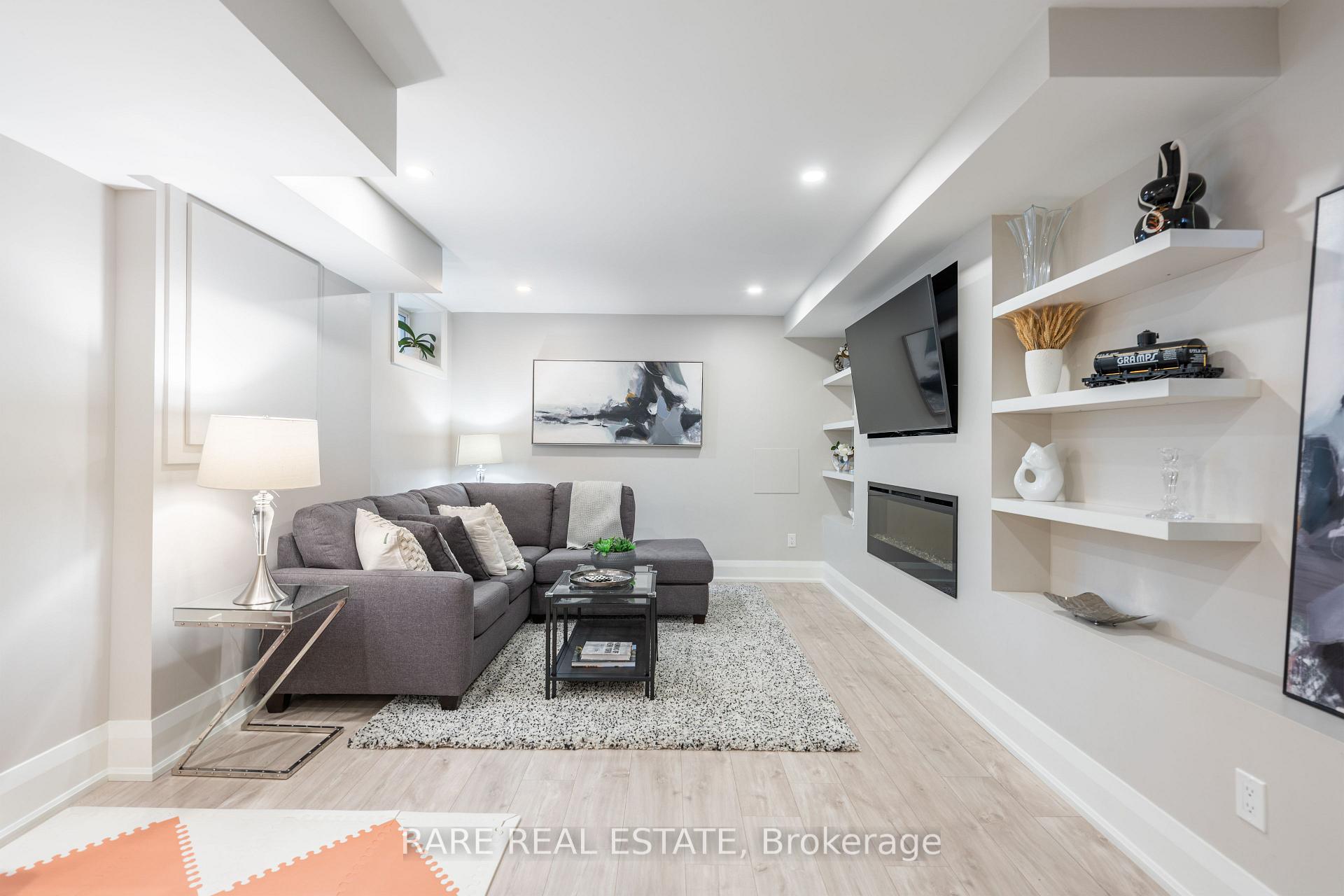 Photo 18 of 152 Queensdale Avenue, Toronto, Danforth Village-East York — HOMEH