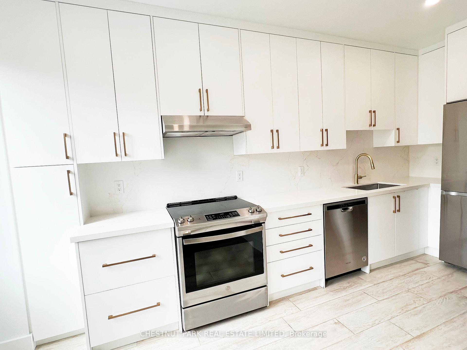 Photo 14 of 64 Birch Avenue, Toronto, Yonge-St. Clair — HOMEH