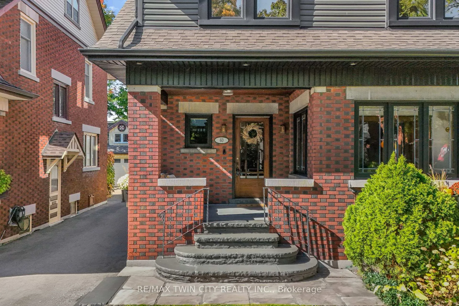 Photo 4 of 60 Heins Avenue, Kitchener, Victoria Park — HOMEH