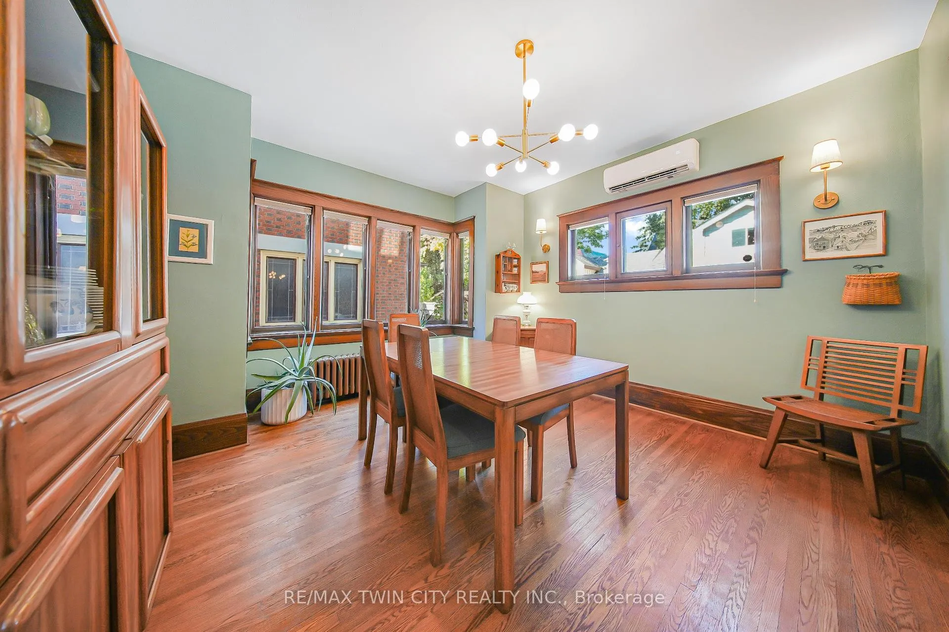 Photo 17 of 60 Heins Avenue, Kitchener, Victoria Park — HOMEH