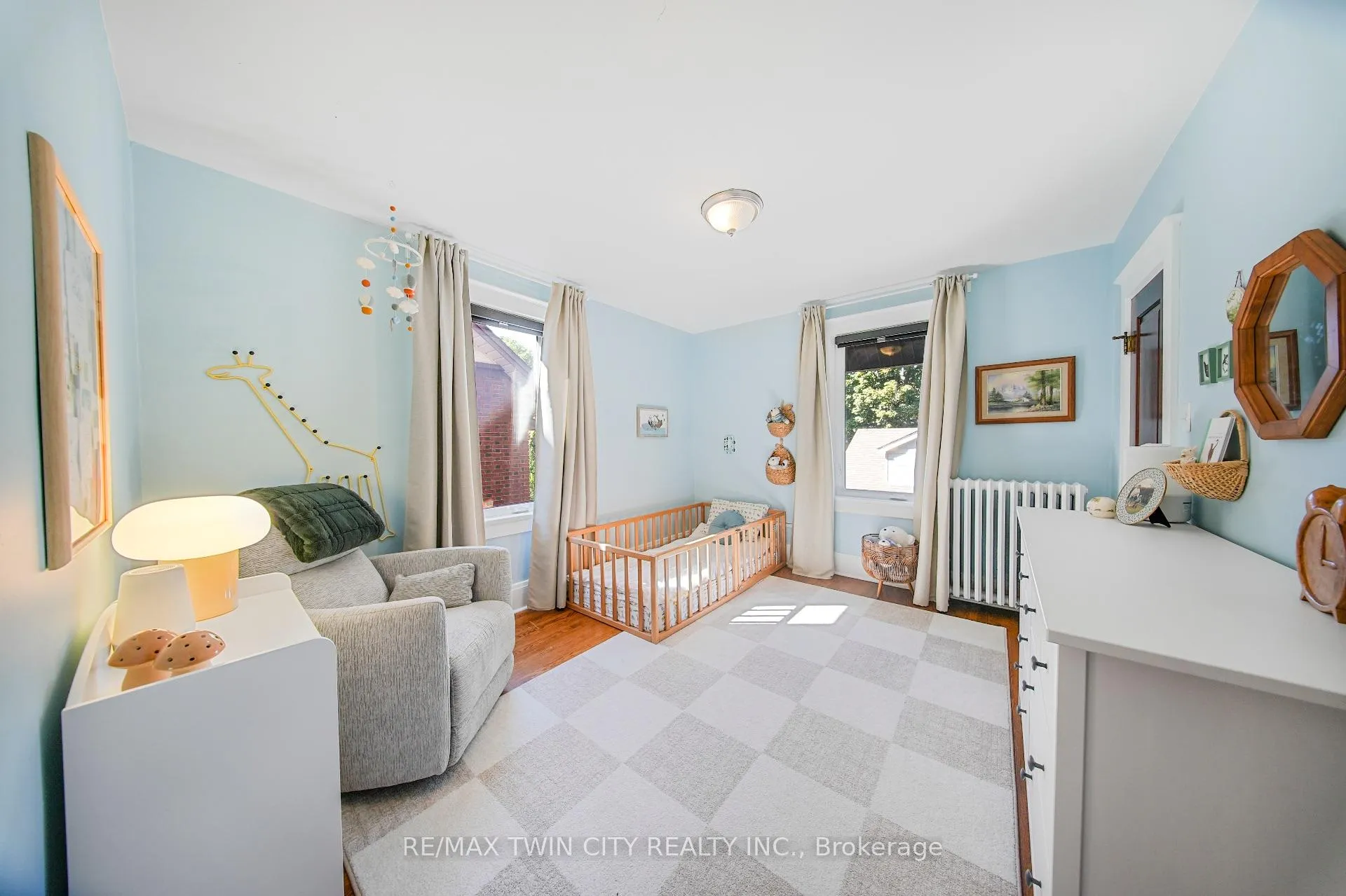 Photo 26 of 60 Heins Avenue, Kitchener, Victoria Park — HOMEH