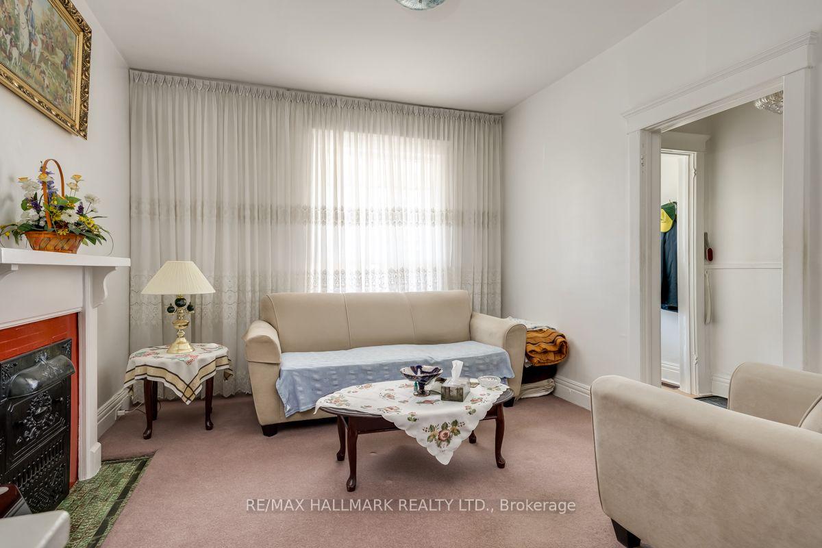 Photo 2 of 26 Milverton Boulevard, Toronto, Danforth — HOMEH