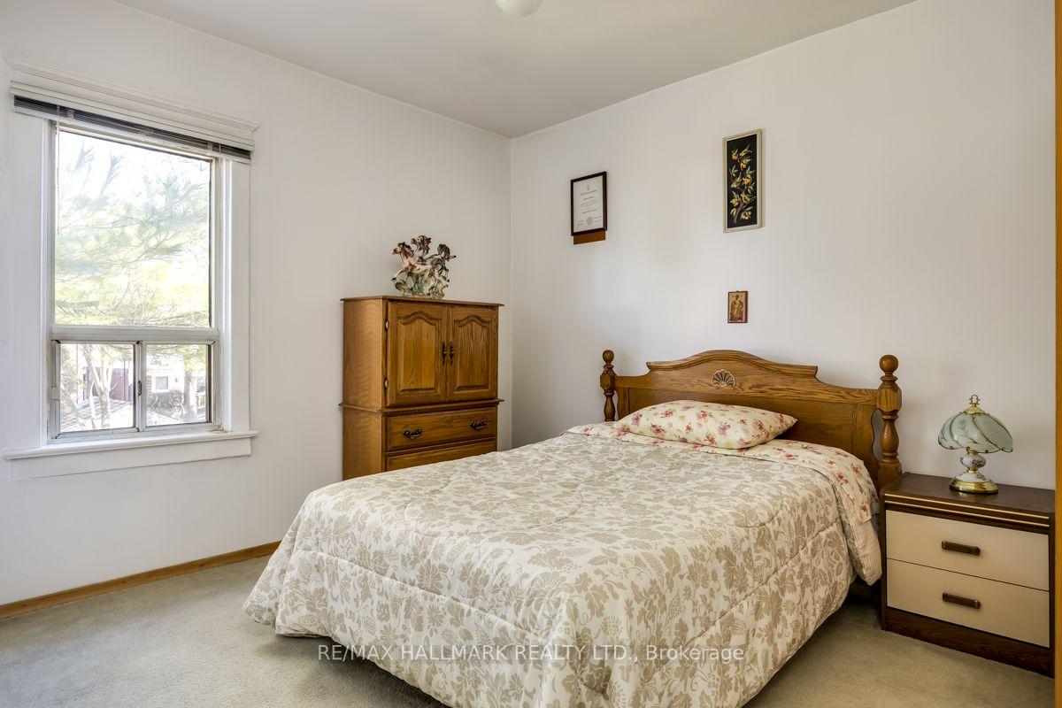 Photo 7 of 26 Milverton Boulevard, Toronto, Danforth — HOMEH
