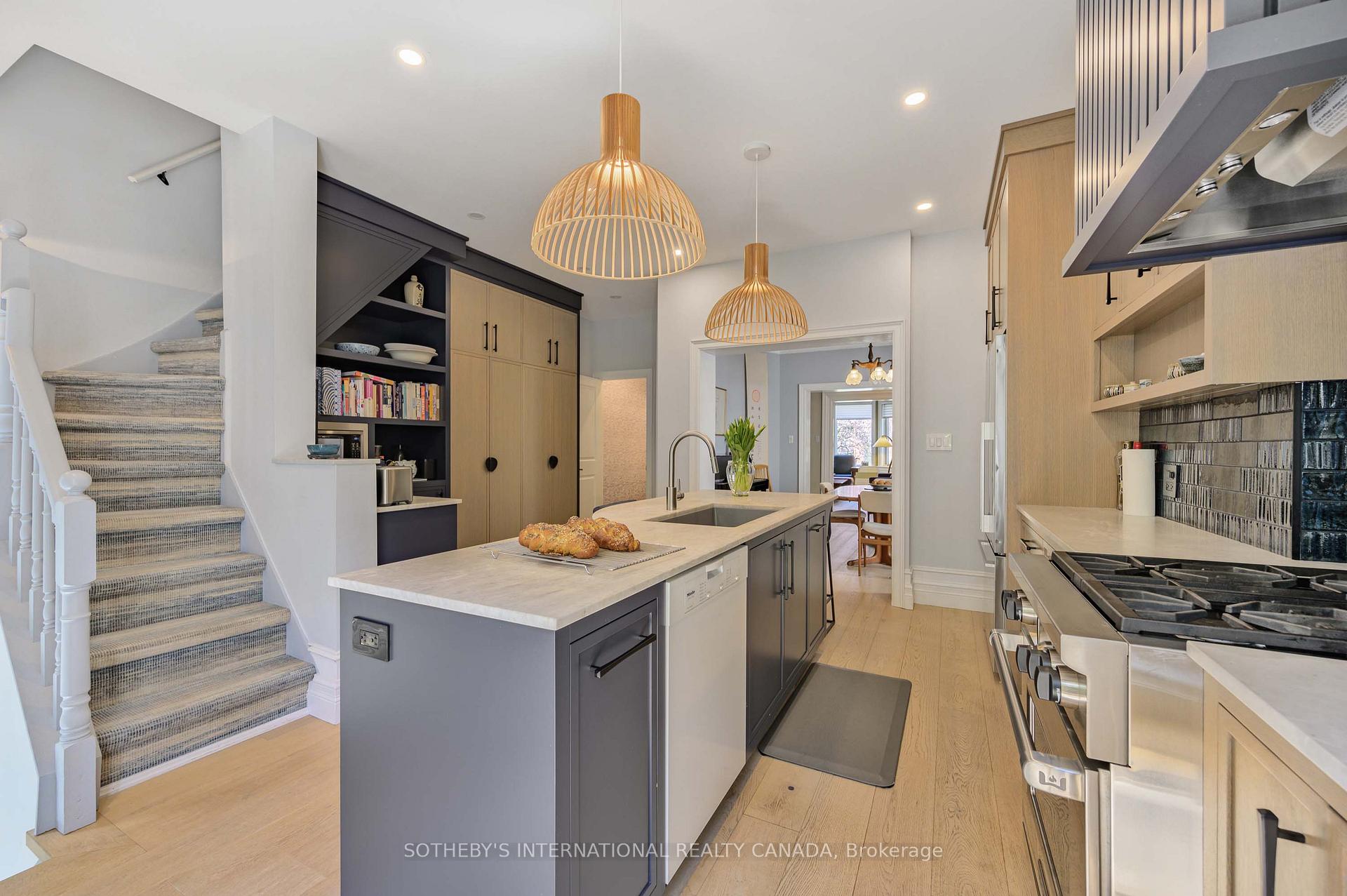 Photo 8 of 21 Chicora Avenue, Toronto, The Annex — HOMEH