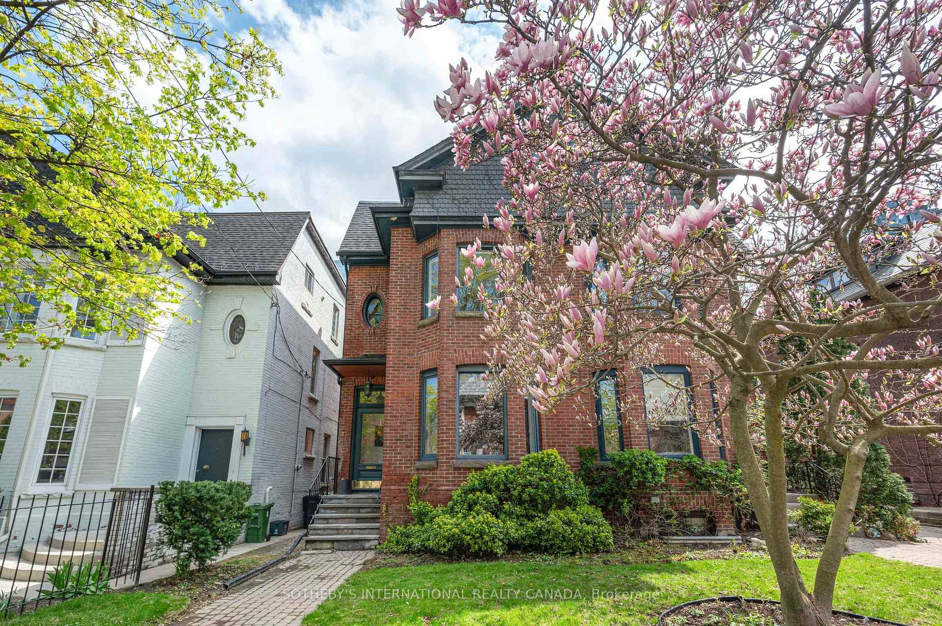 Photo 33 of 21 Chicora Avenue, Toronto, The Annex — HOMEH