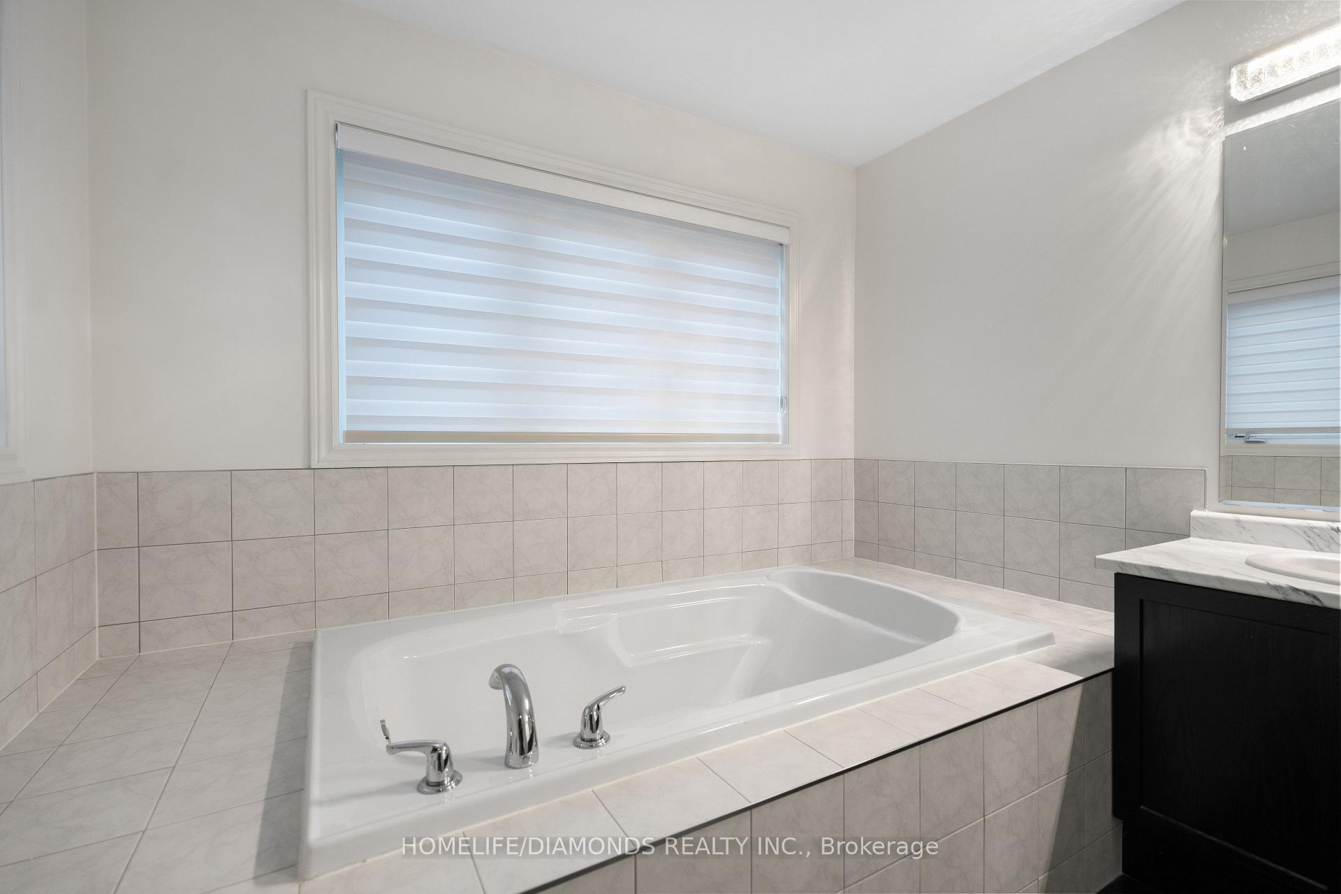 Photo 32 of 16 White Ash Road, Thorold, Confederation Heights — HOMEH