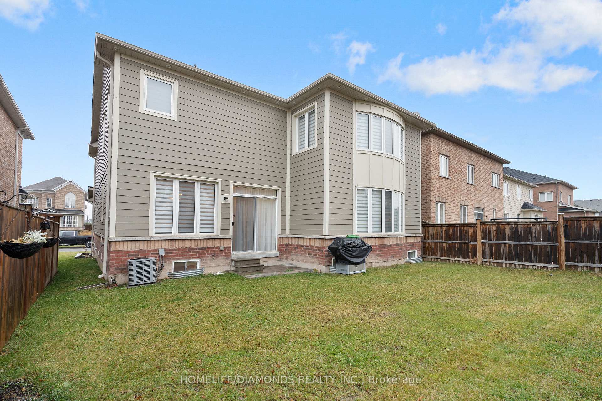 Photo 39 of 16 White Ash Road, Thorold, Confederation Heights — HOMEH
