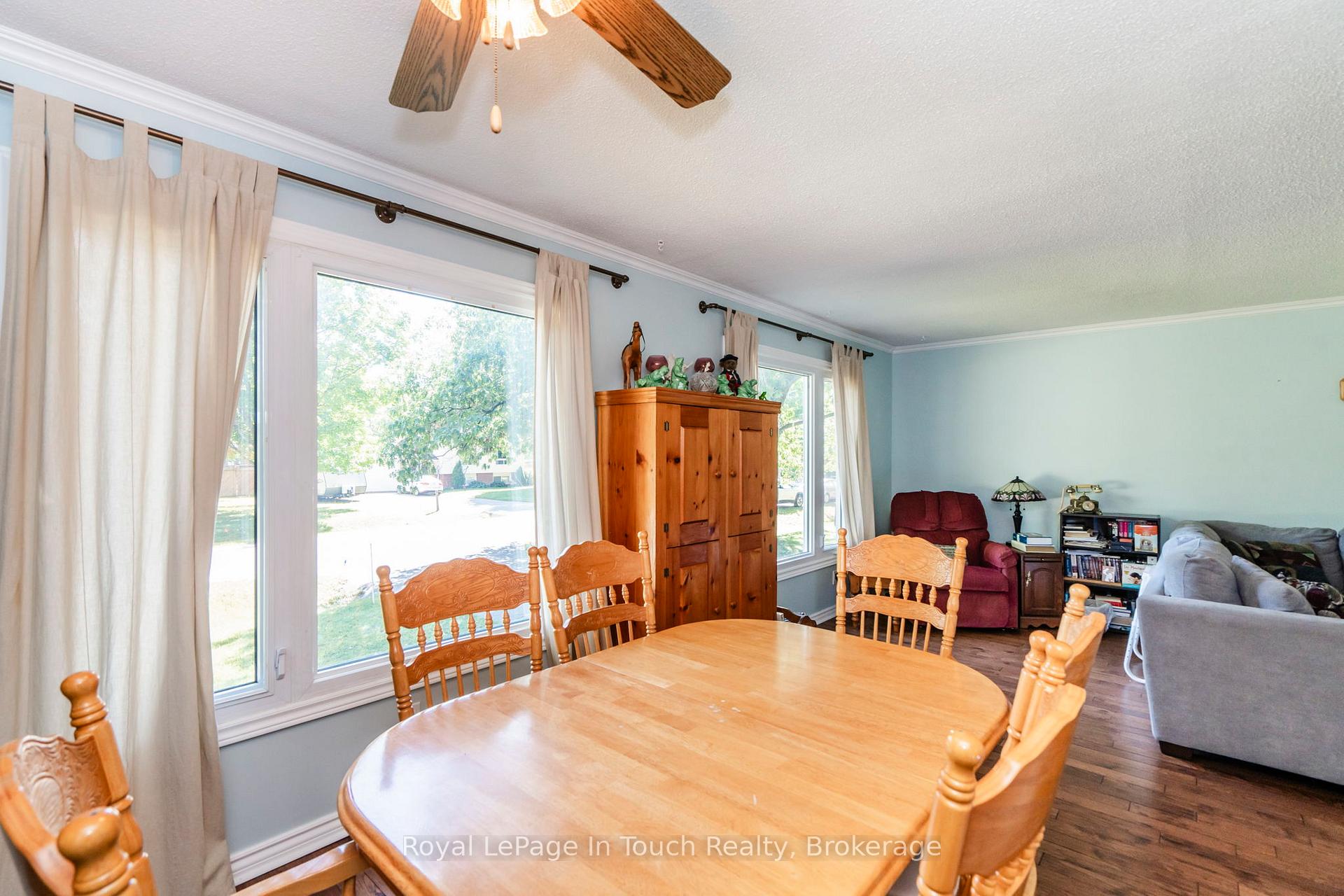 Photo 10 of 35 Dorcas Avenue, Tiny, Wyevale — HOMEH