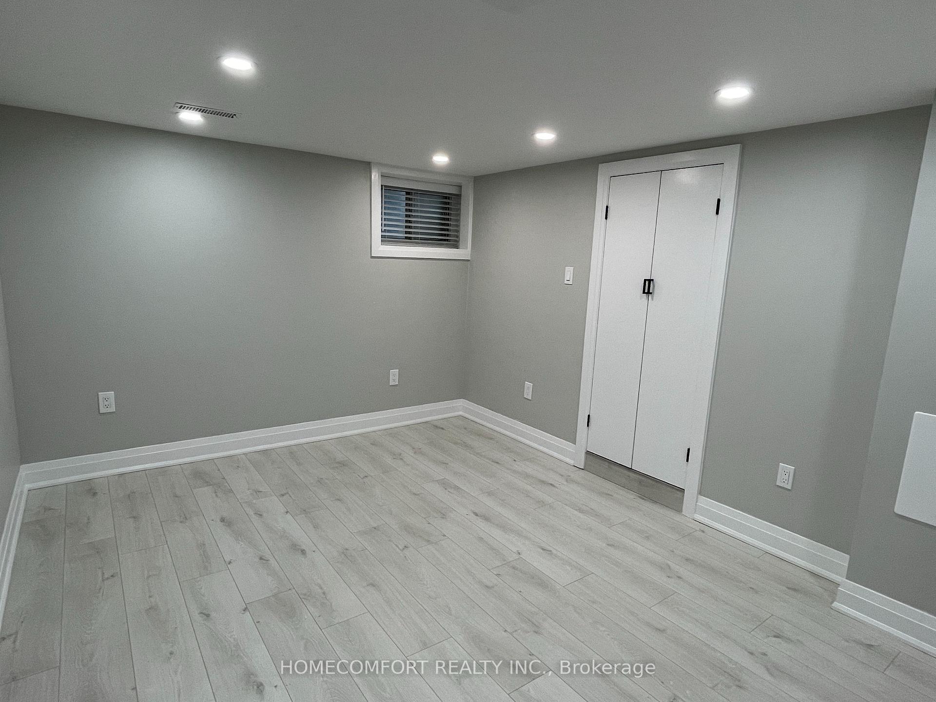 Photo 16 of Unit Lower, 33 Strathmore Boulevard, Toronto, Danforth — HOMEH