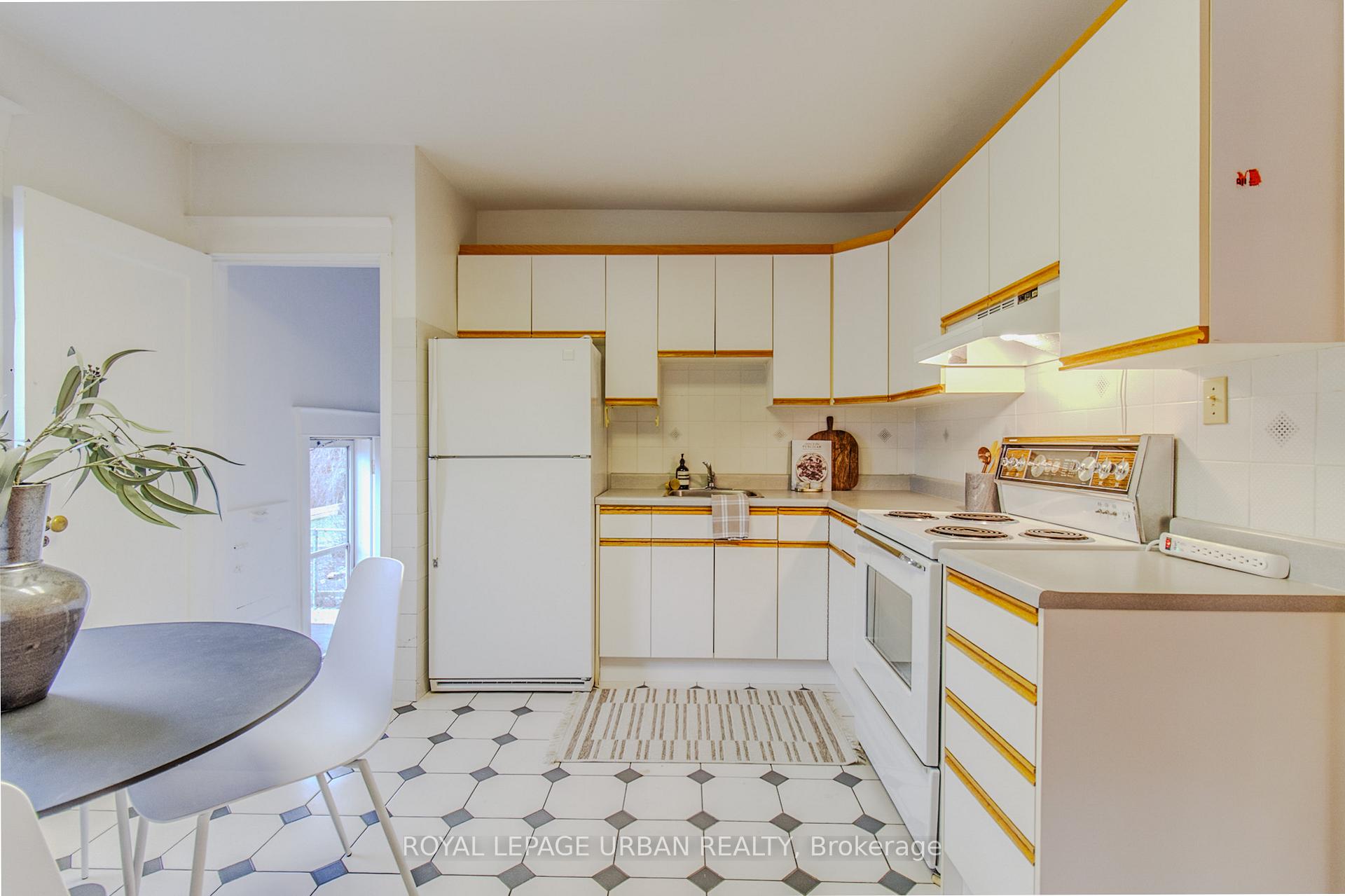 Photo 13 of 330 Strathmore Boulevard, Toronto, Danforth — HOMEH