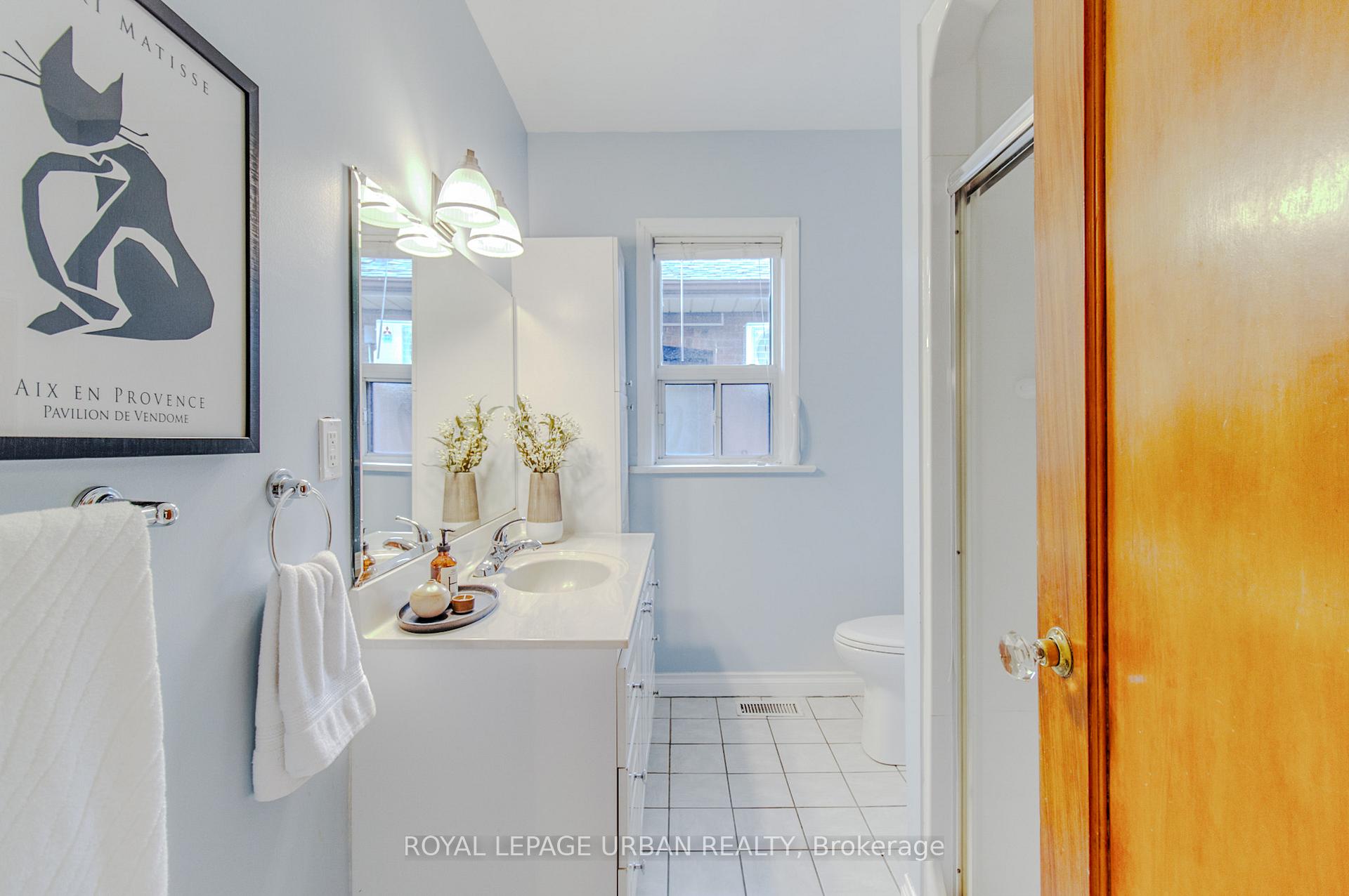 Photo 25 of 330 Strathmore Boulevard, Toronto, Danforth — HOMEH