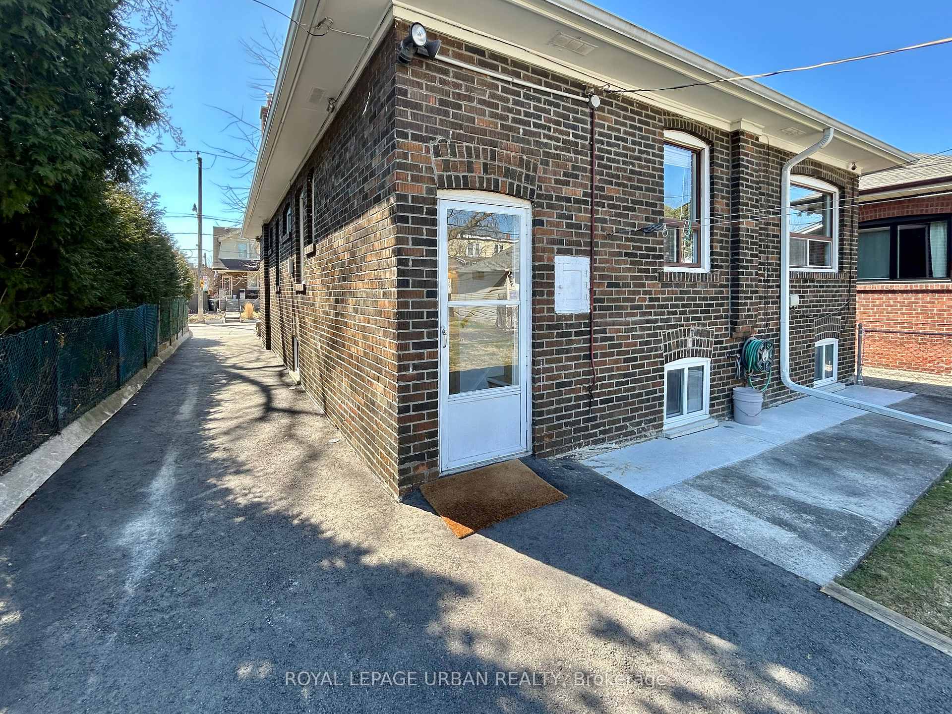 Photo 37 of 330 Strathmore Boulevard, Toronto, Danforth — HOMEH