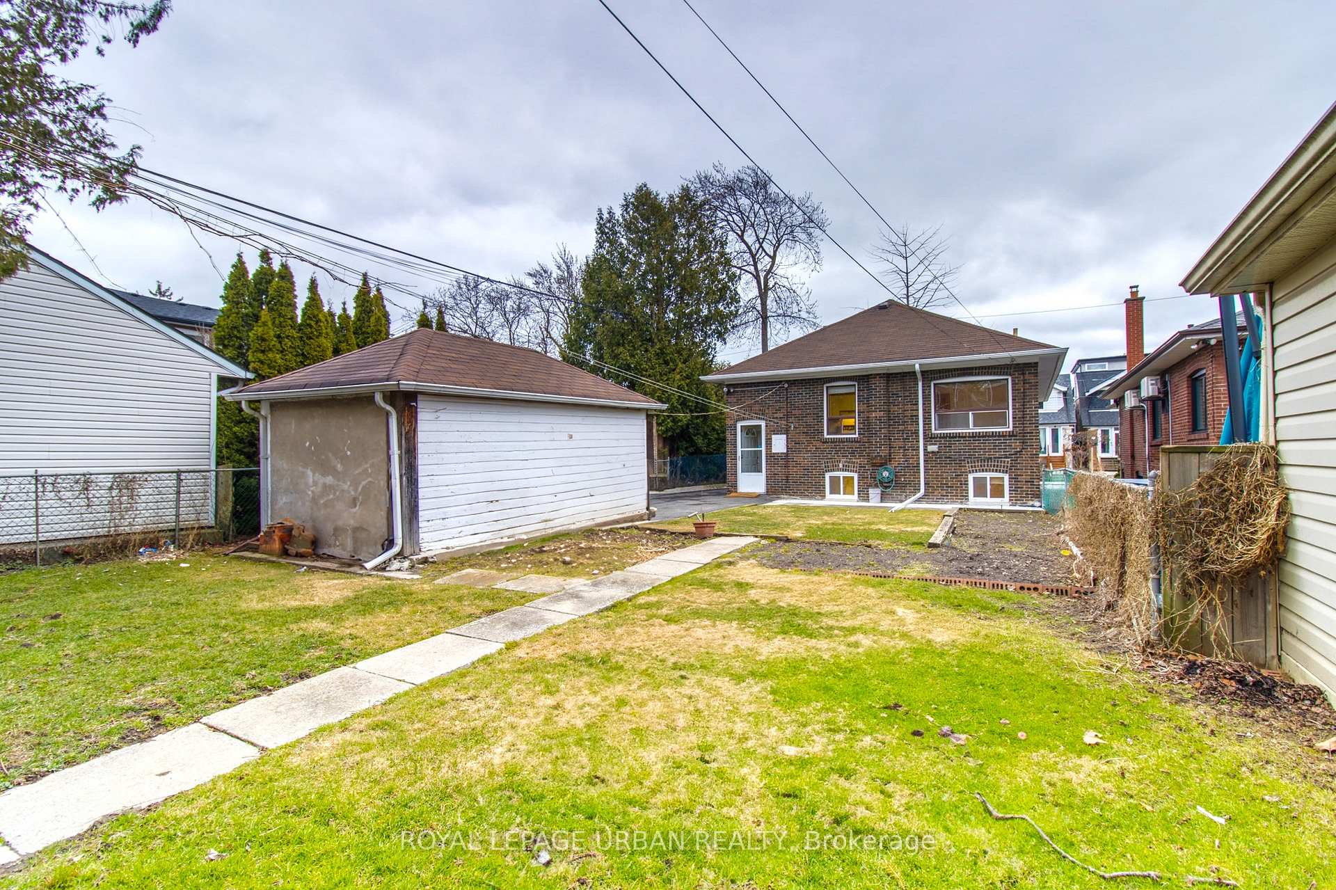 Photo 38 of 330 Strathmore Boulevard, Toronto, Danforth — HOMEH