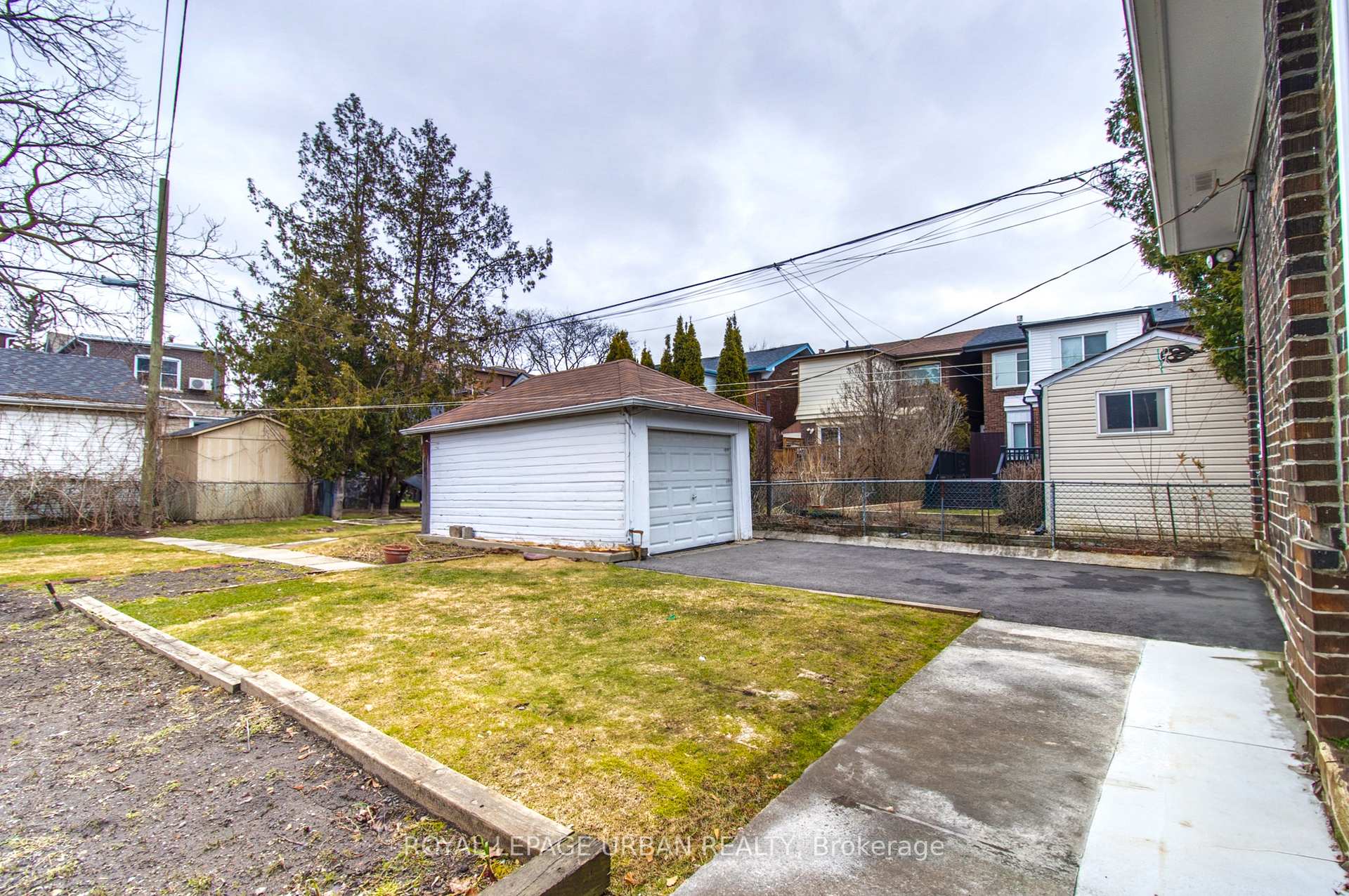 Photo 39 of 330 Strathmore Boulevard, Toronto, Danforth — HOMEH