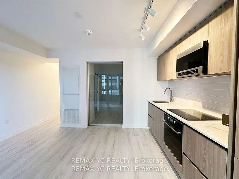 Photo 10 of Unit 302, 120 Broadway Avenue, Toronto, Mount Pleasant West — HOMEH