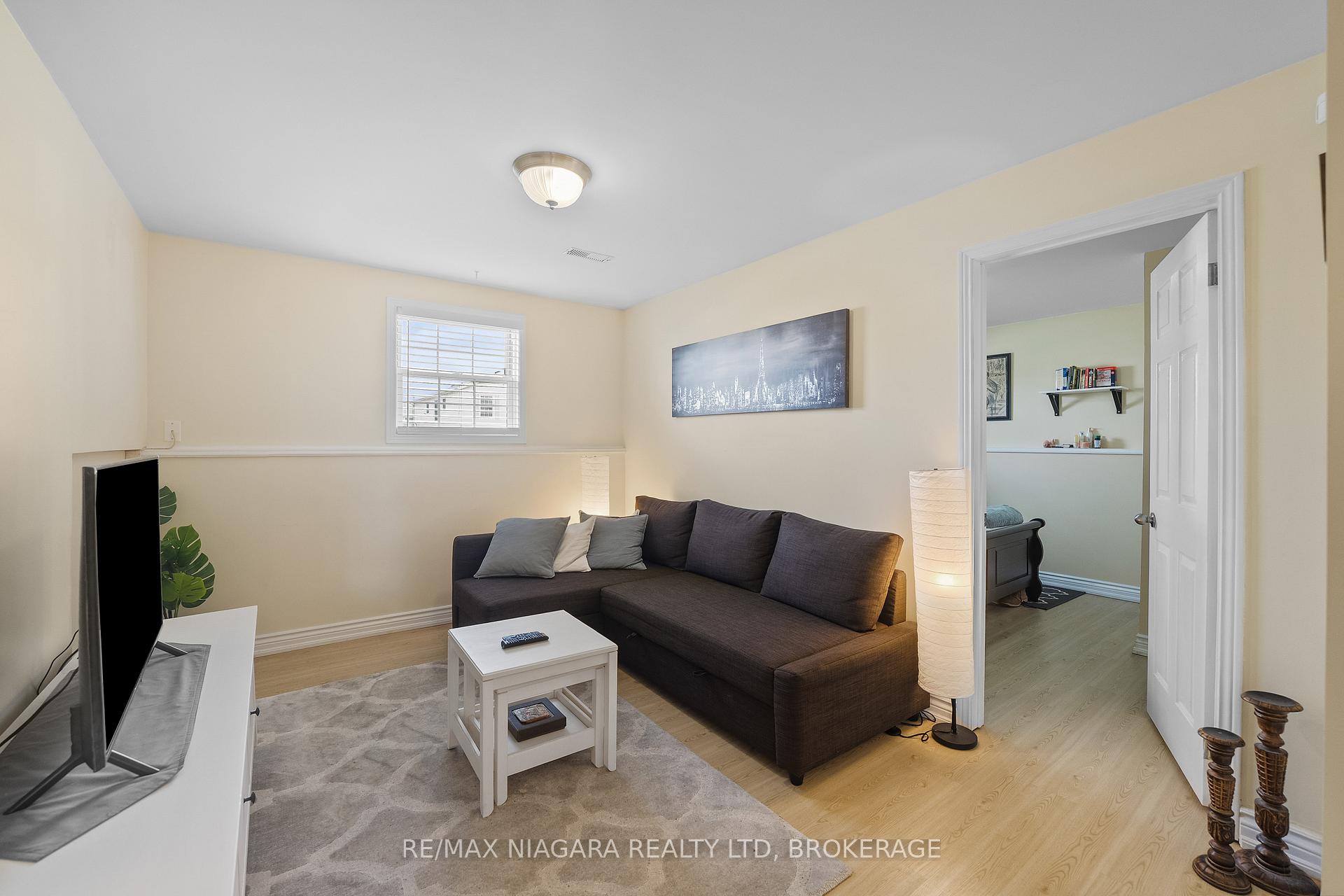 Photo 19 of 8 Windle Village Crescent, Thorold, Allanburg/Thorold South — HOMEH