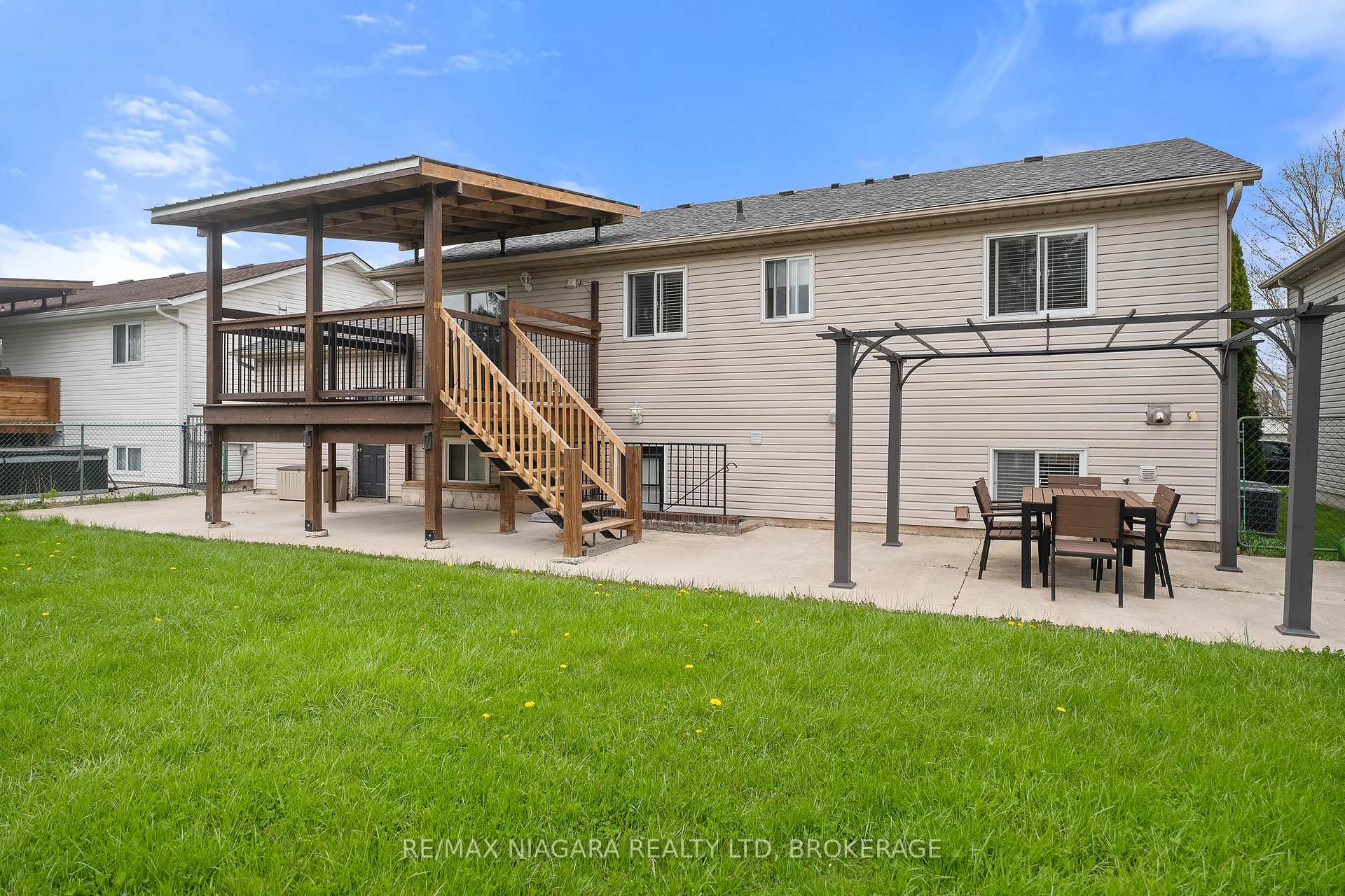 Photo 35 of 8 Windle Village Crescent, Thorold, Allanburg/Thorold South — HOMEH