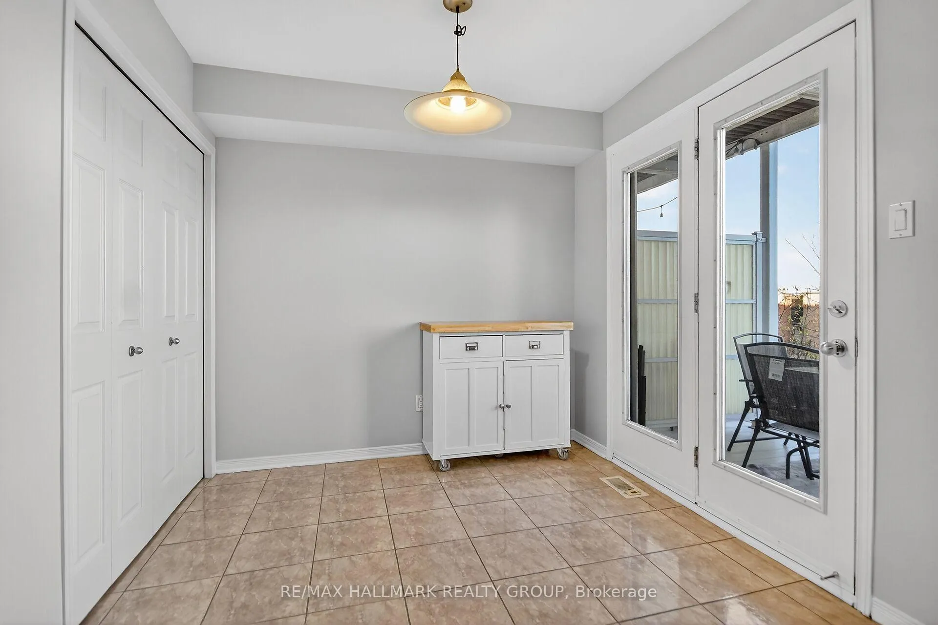 Photo 12 of Unit 104, 1512 Walkley Road, Ottawa, Heron Gate/Industrial Park — HOMEH