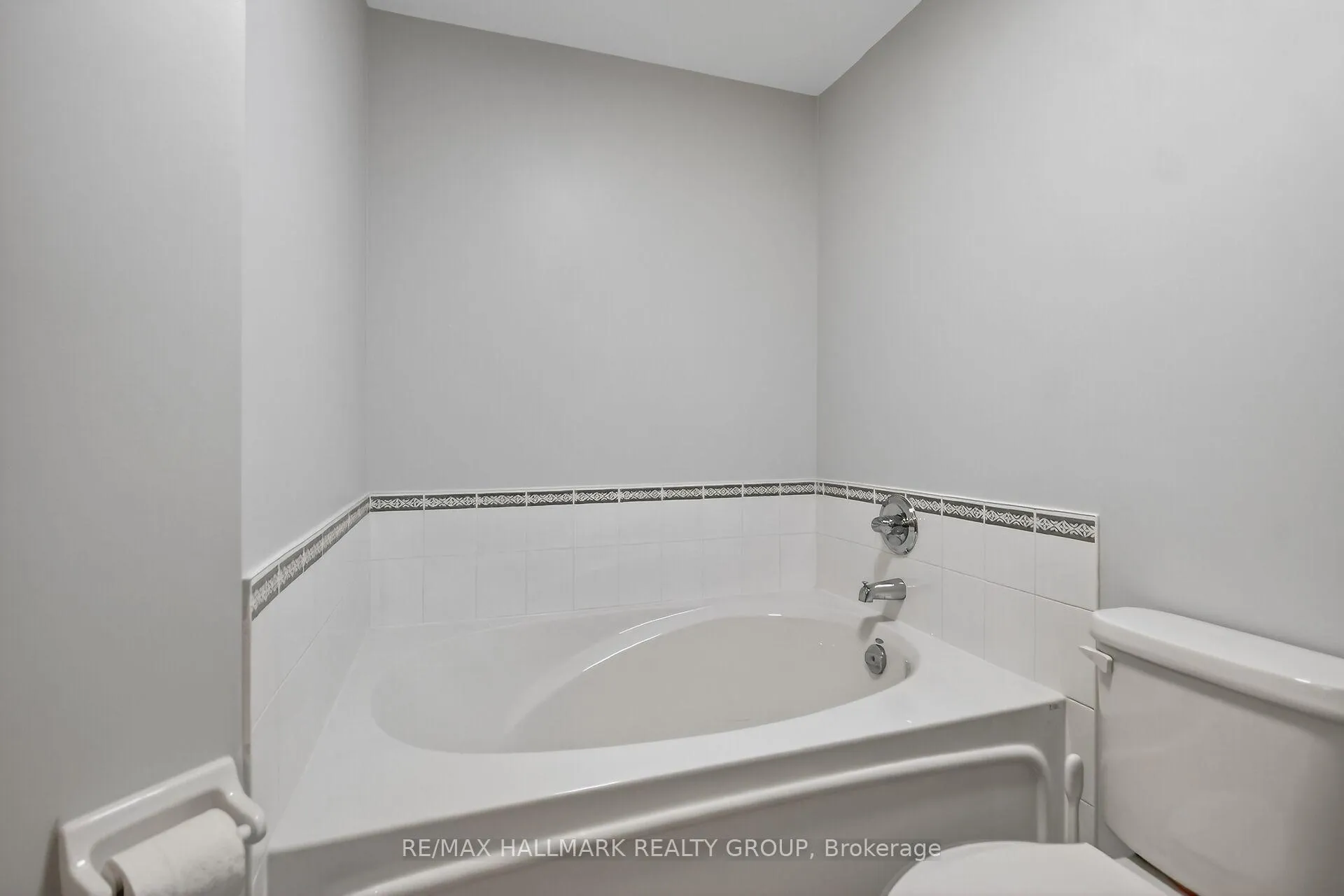 Photo 21 of Unit 104, 1512 Walkley Road, Ottawa, Heron Gate/Industrial Park — HOMEH