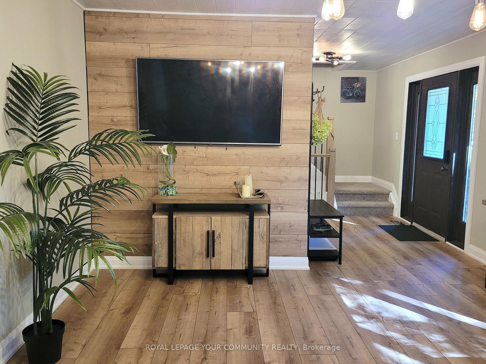 Photo 2 of 1138 Siesta Drive, Tiny, Rural Tiny — HOMEH