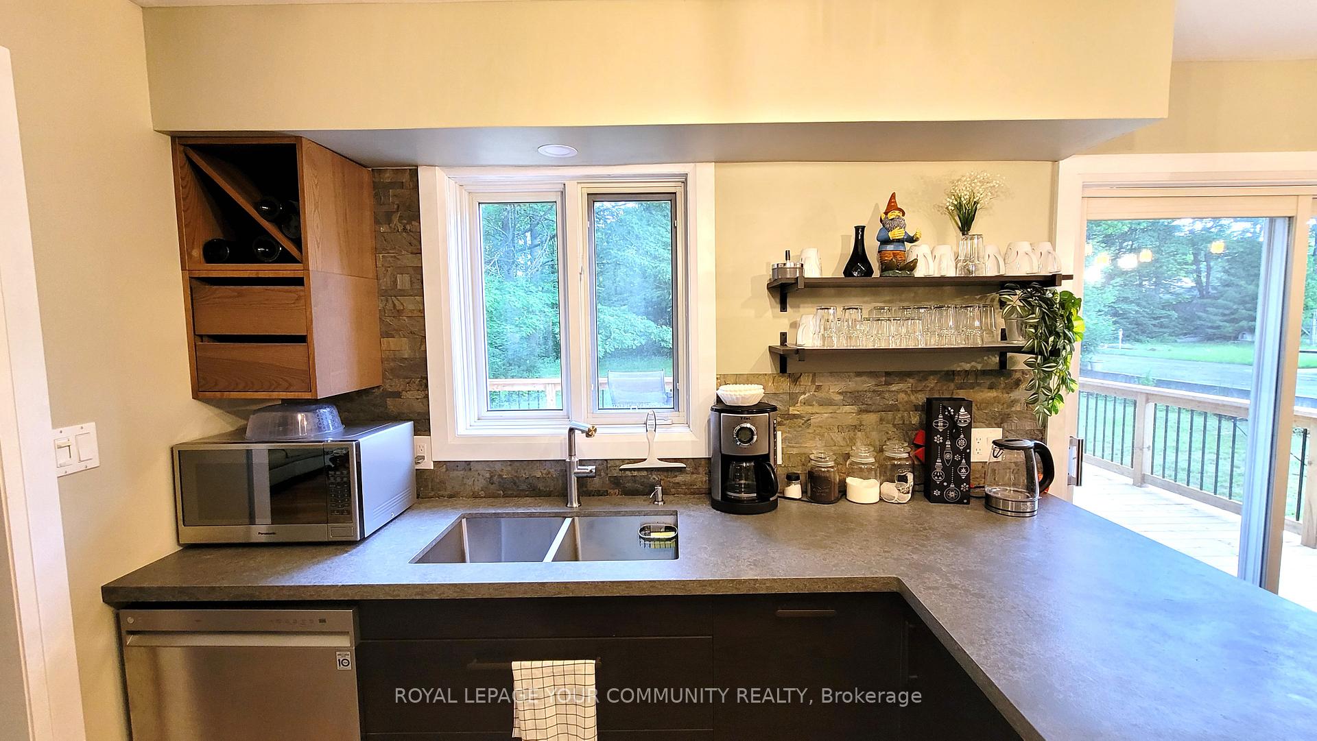 Photo 10 of 1138 Siesta Drive, Tiny, Rural Tiny — HOMEH