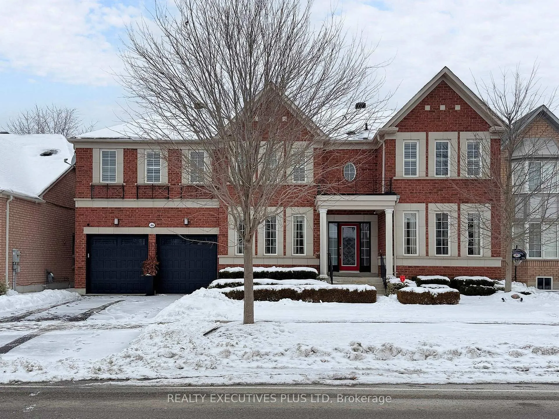 Front of 46 Williamson Drive W