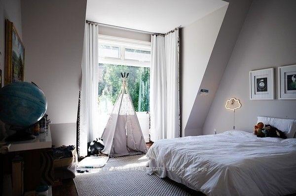 Photo 11 of 171A Balmoral Avenue, Toronto, Casa Loma — HOMEH