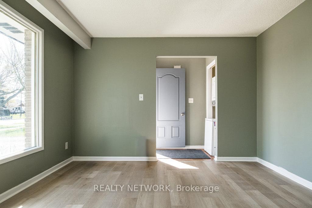 Photo 4 of 21 Tupper Drive, Thorold, Confederation Heights — HOMEH