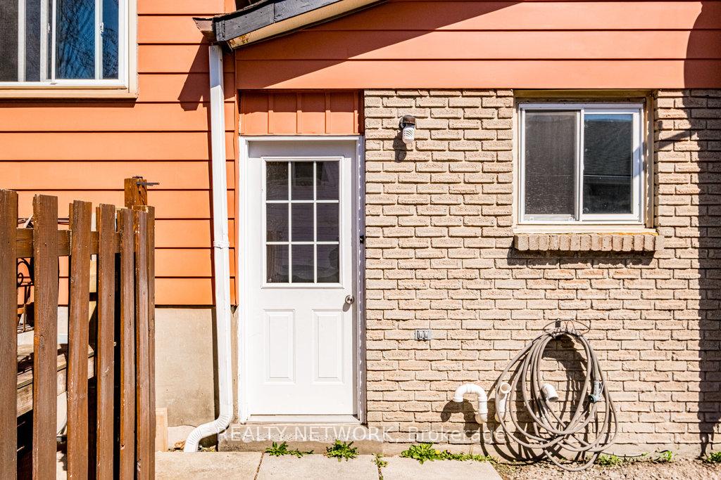 Photo 14 of 21 Tupper Drive, Thorold, Confederation Heights — HOMEH