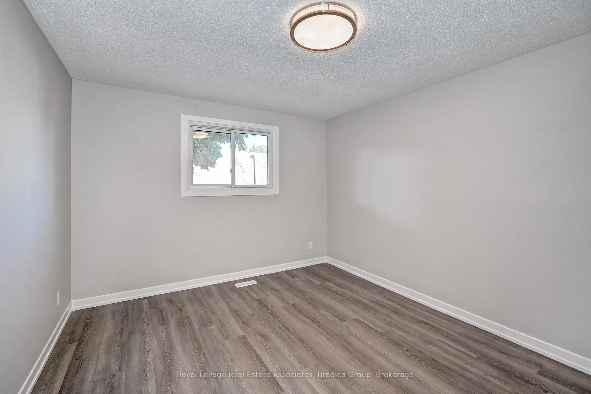 Photo 18 of 78 Barwood Crescent, Kitchener — HOMEH