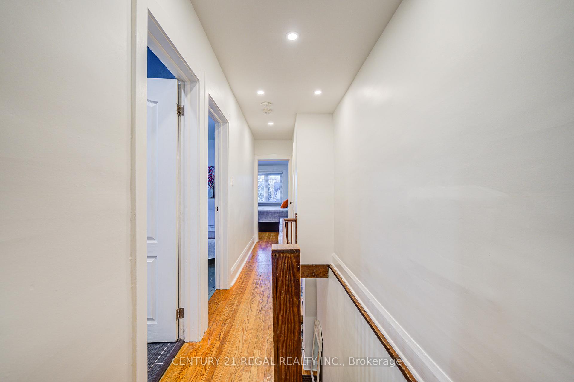 Photo 18 of 102 Frater Avenue, Toronto, East York — HOMEH