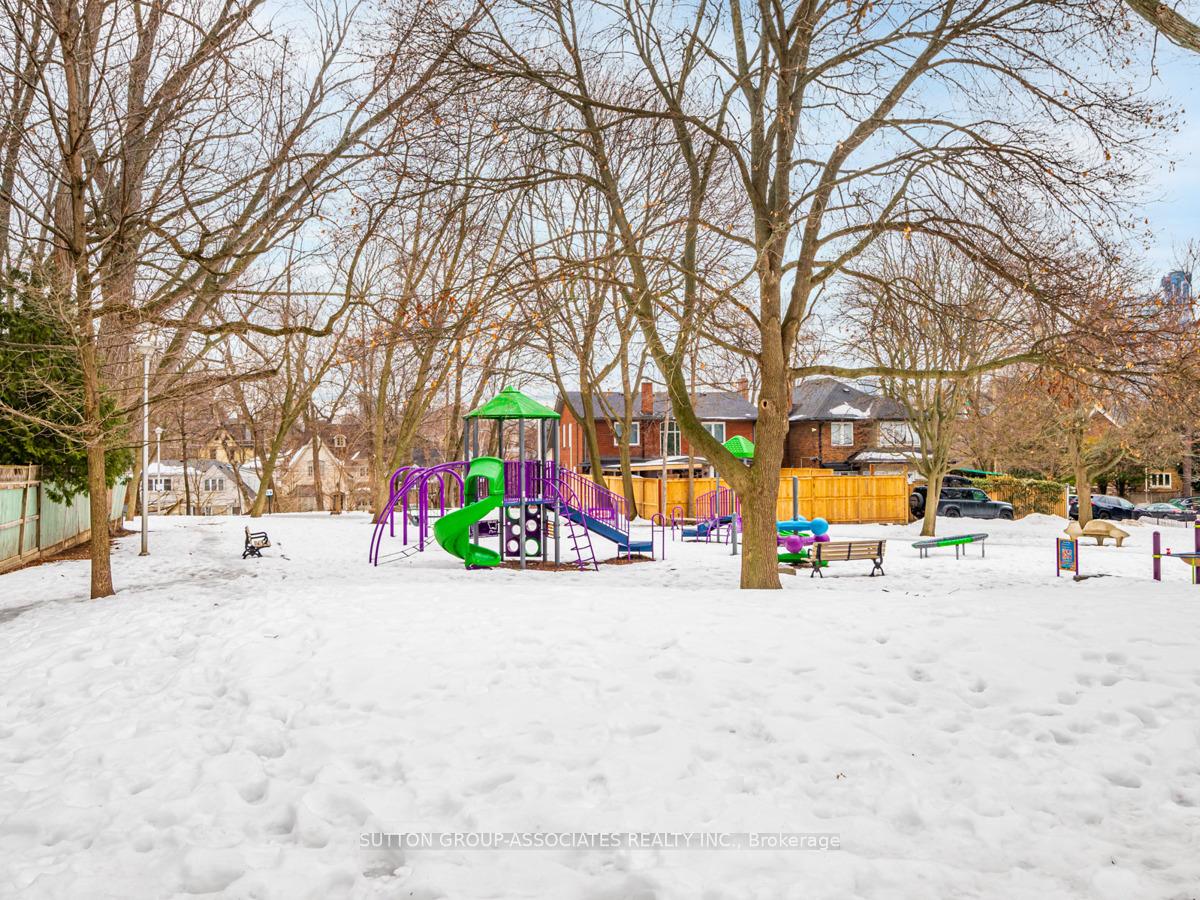 Photo 26 of 15 Glen Edyth Drive, Toronto, Casa Loma — HOMEH